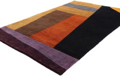 Der Horizont der Moderne: Vintage Tibetan Bauhaus Rug of Architectural Abstraction