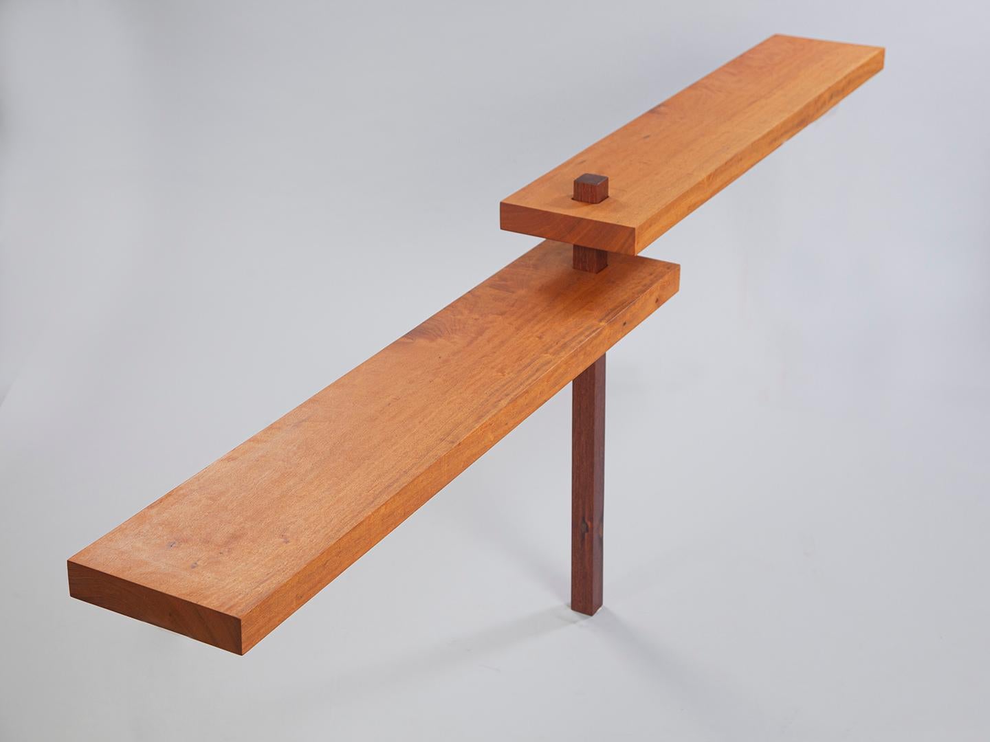 Moderne Console murale monopied en bois dur en vente