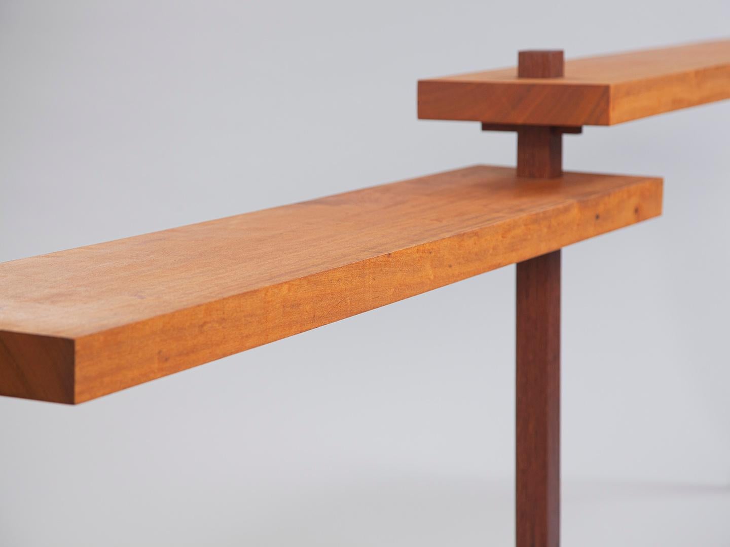 Console murale monopied en bois dur en vente 1