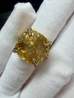 Der atemberaubendste Citrin-Diamantring aus 14-karätigem Gold mit einem 16-mm-Mittelstein
