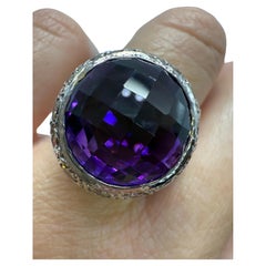 Il più bel anello con ametista e diamante in oro 18KT