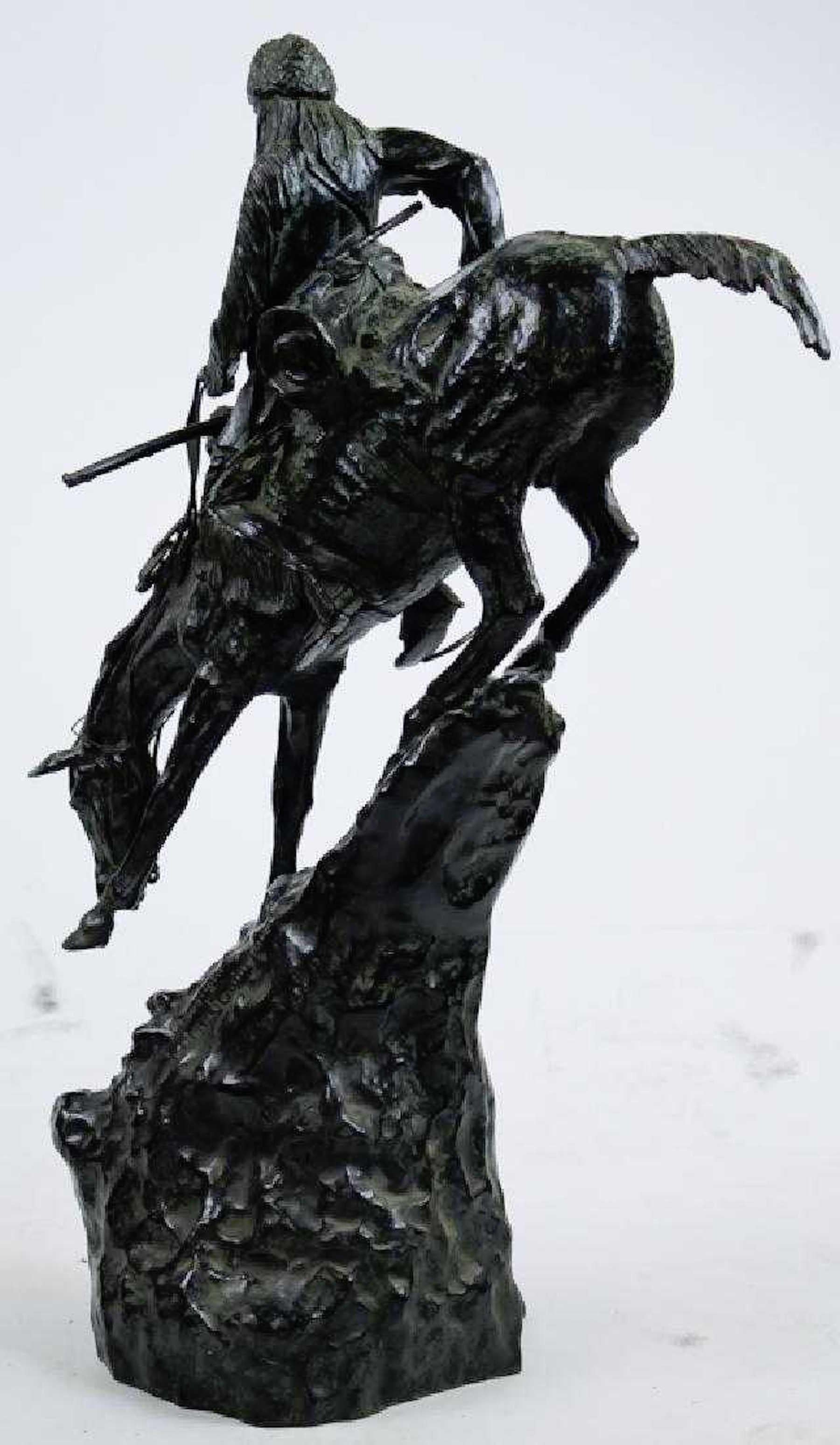 The Mountain Man, after Frederic Remington (1861 - 1909) American
Beautiful well executed late 20th century posthumous casting done in the same size, materials and techniques of the original.
Signed on base 