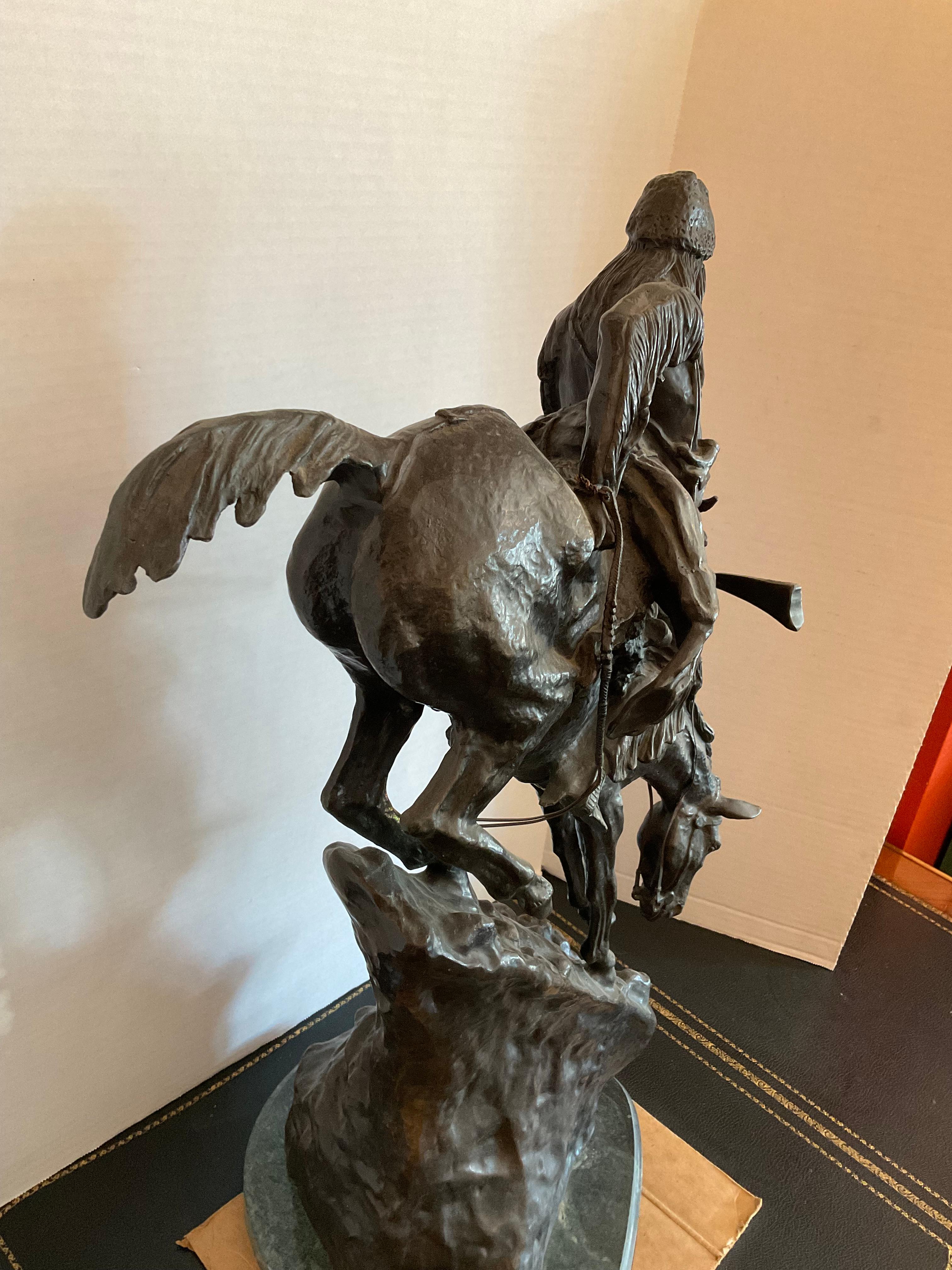 Americano L'uomo di montagna, scultura in bronzo di Feder Remington in vendita