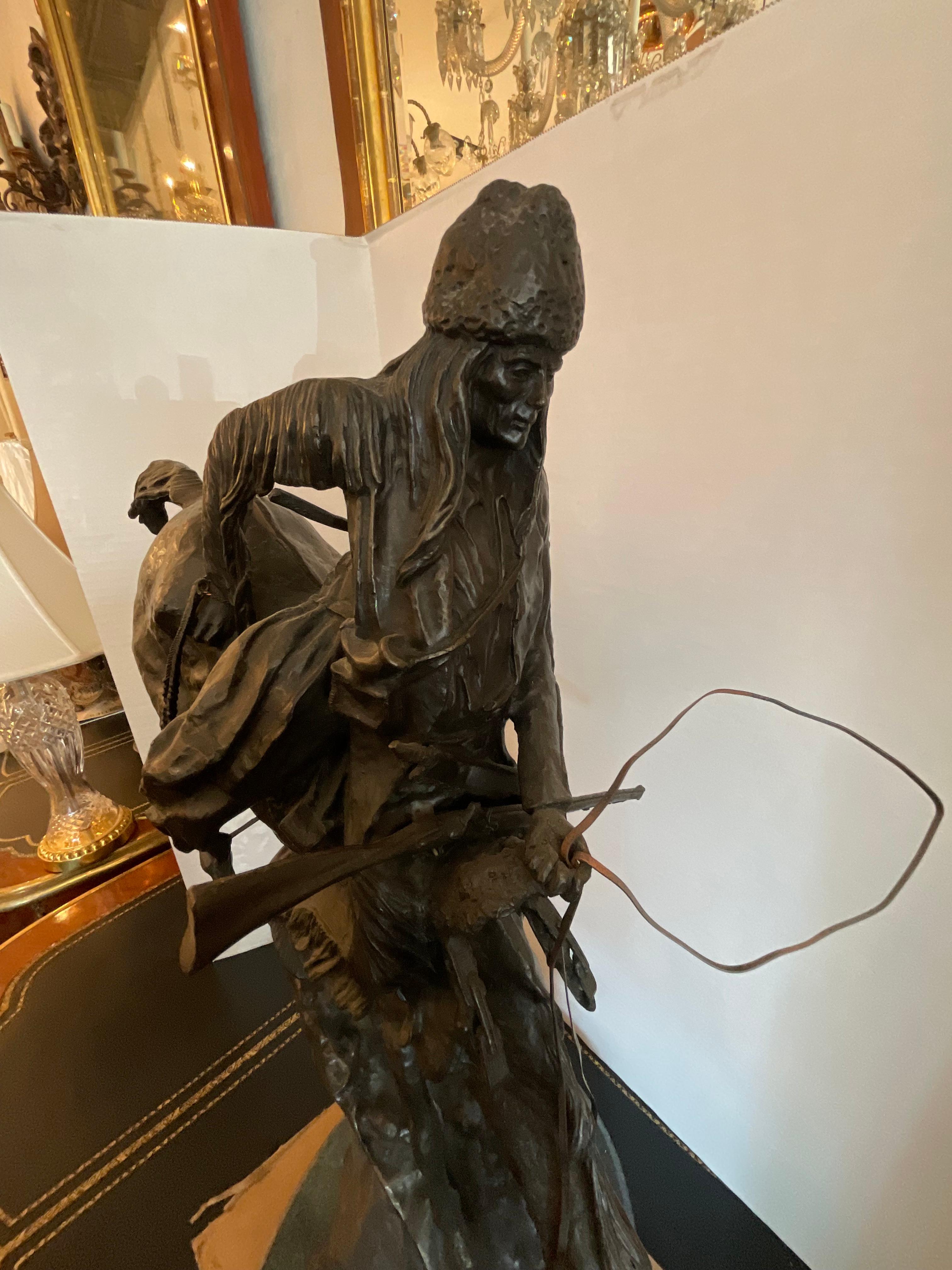 L'uomo di montagna, scultura in bronzo di Feder Remington In condizioni buone in vendita a Dallas, TX