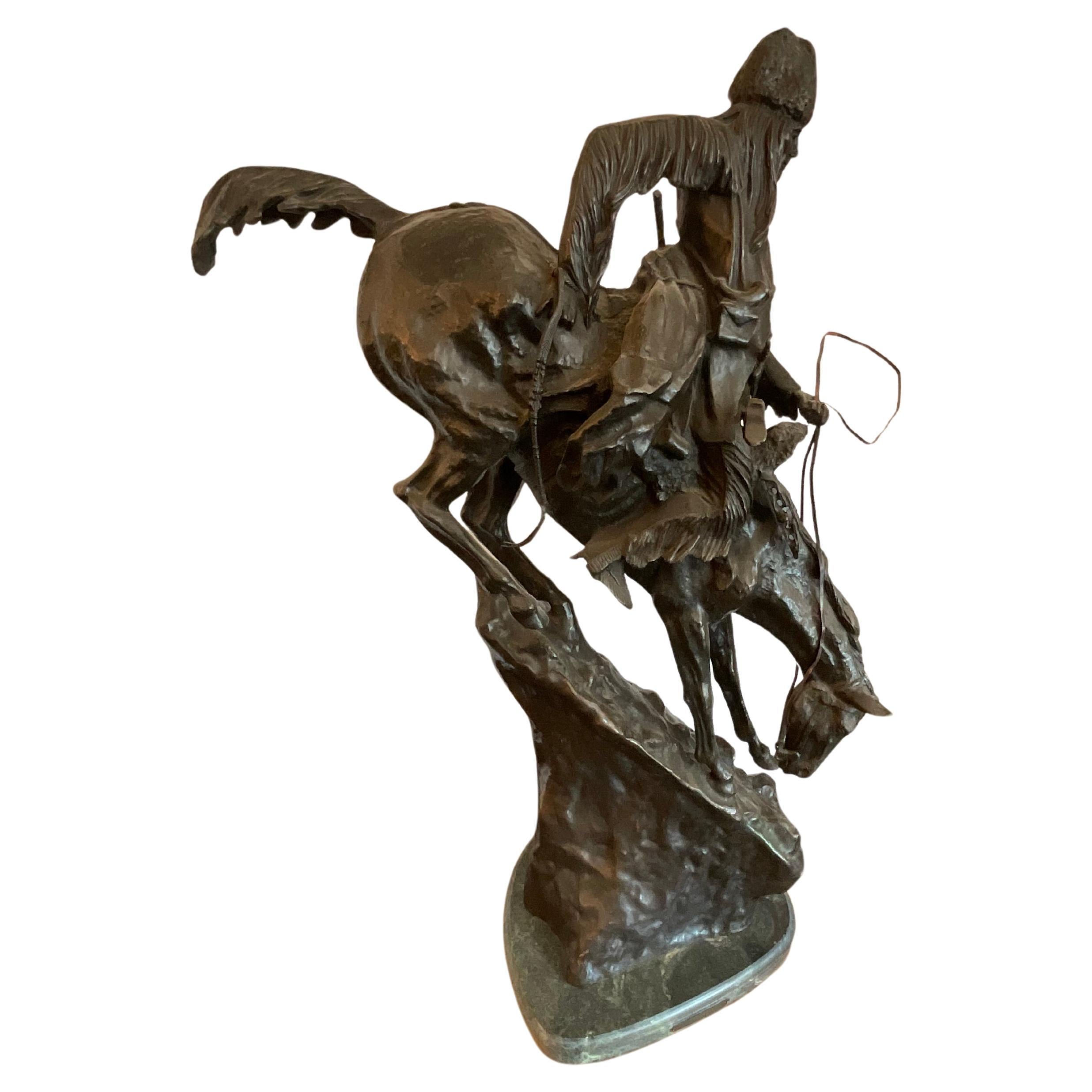 El hombre de la montaña Escultura de bronce de Federic Remington