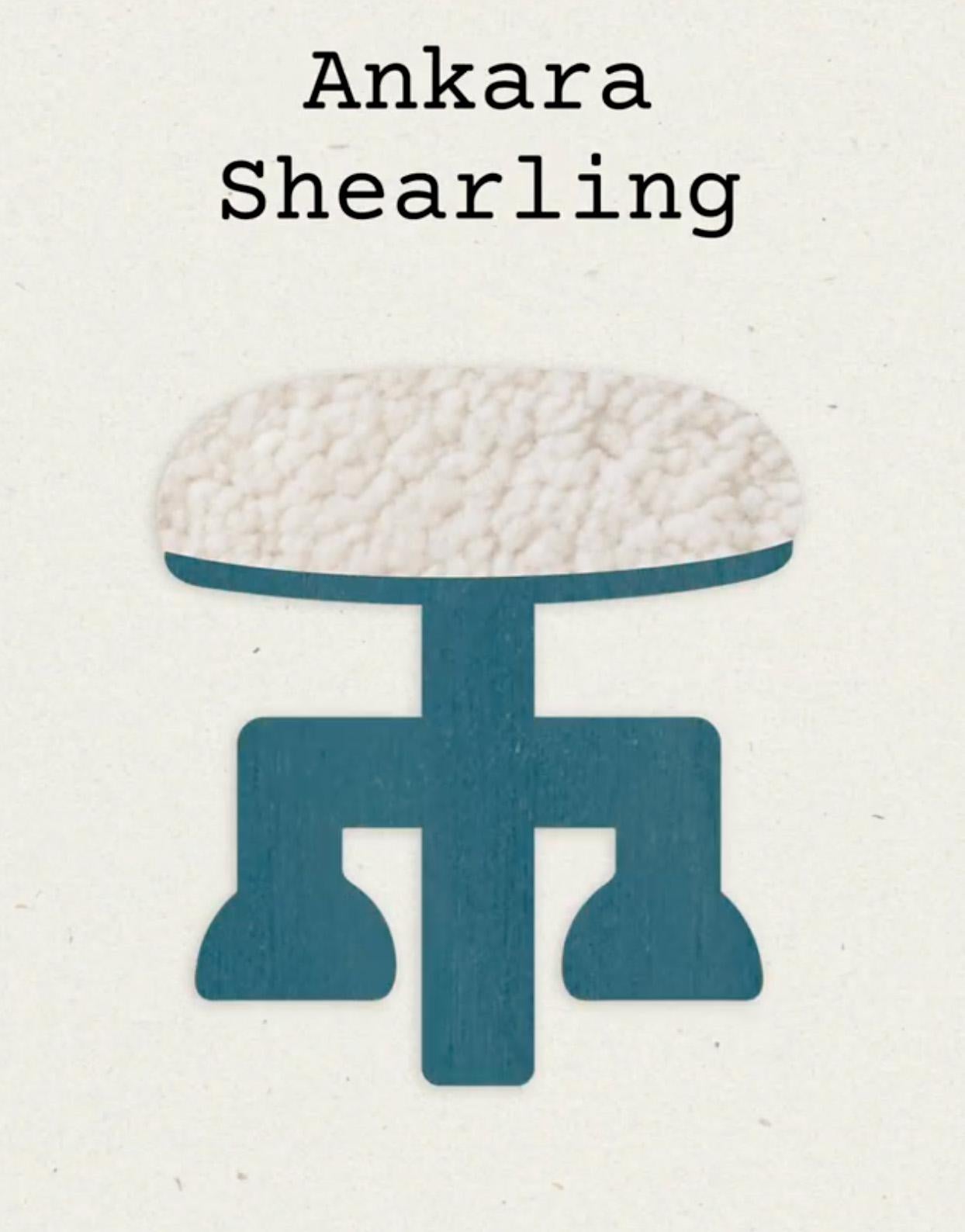 The Muffin Man- Floriana Shearling For Sale 11