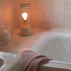 Porzellanlampe „The Muse“ aus Gips in Gipsrosa von Farrow & Ball für Tala