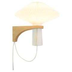 Le champignon modèle 204 fabriqué en chêne clair par Vilhlem Wohlert pour Le Klint