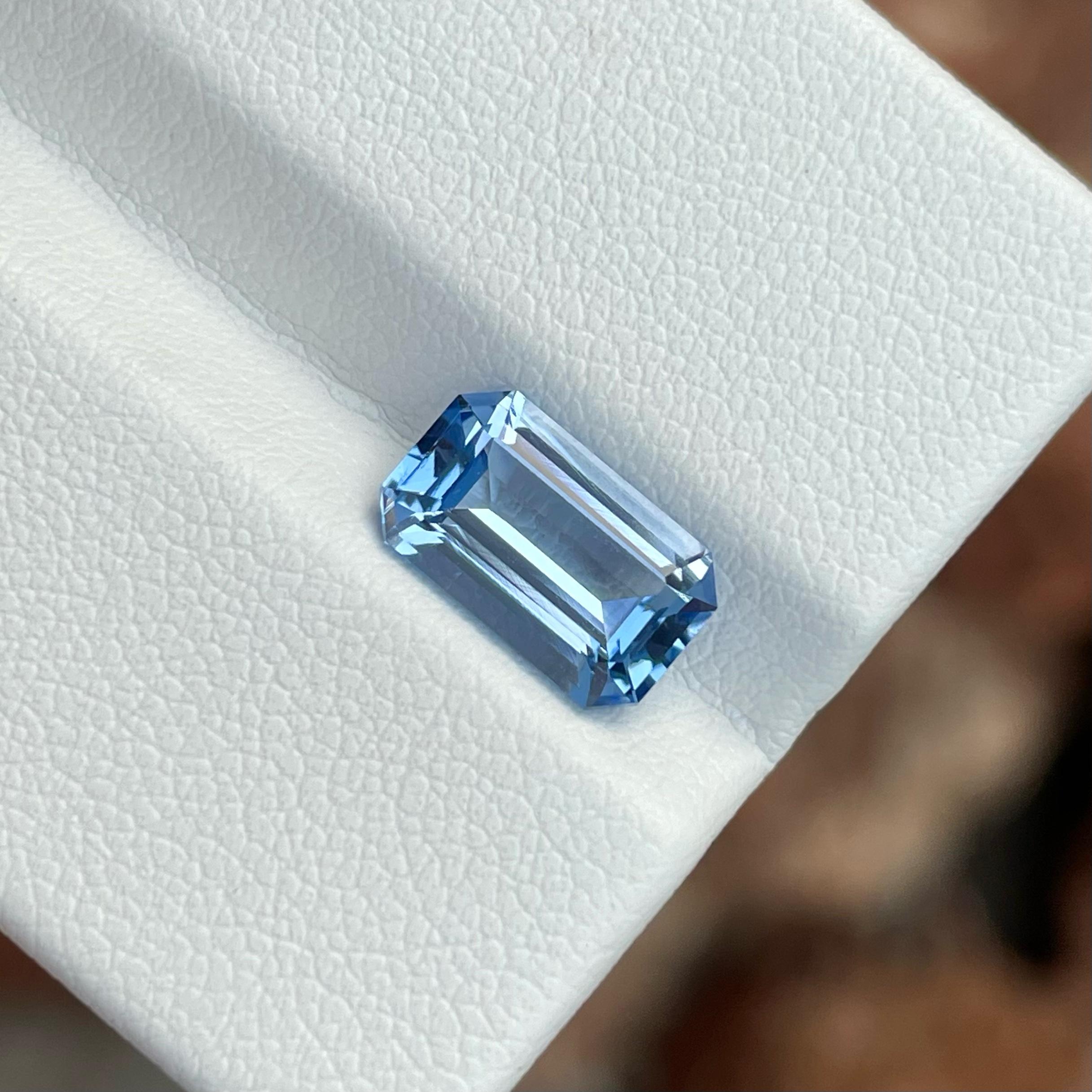 Gewicht 2,55 Karat 
Abmessungen 11,1x6,7x4,8 mm 
Behandlung Bestrahlt 
Klarheitslupe Sauber 
Herkunft Pakistan 
Form Achteck 
Schliff Smaragd


Unsere mit viel Liebe zum Detail gefertigten Aquamarin-Schmuckstücke sind so konzipiert, dass sie den