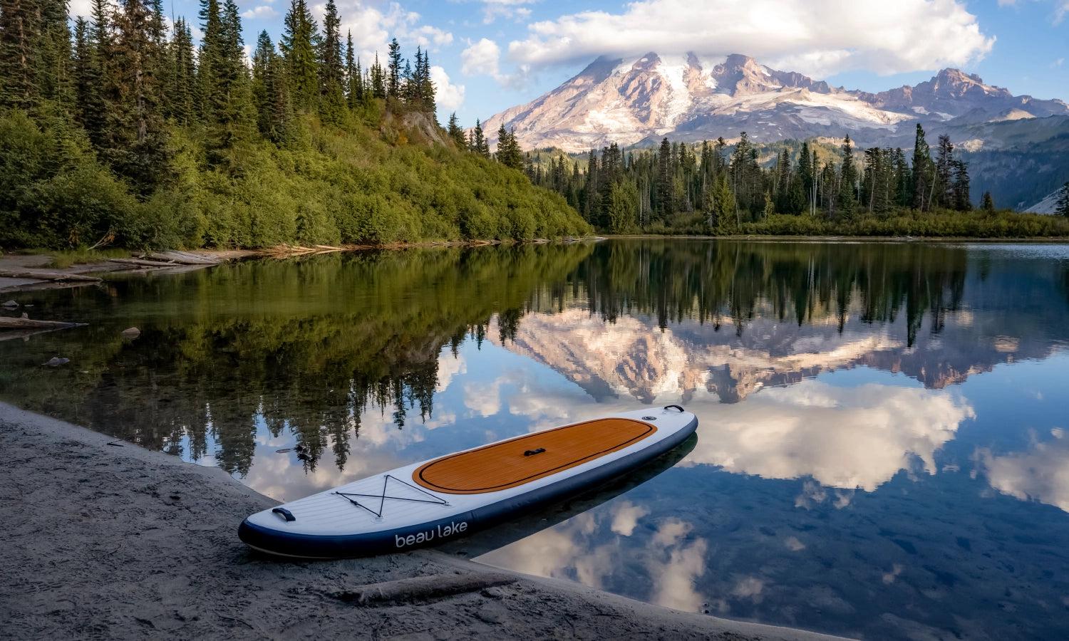 XXIe siècle et contemporain Le Newport Inflatable Stand-Up Paddle Board (ISUP) de Beau Lake  en vente
