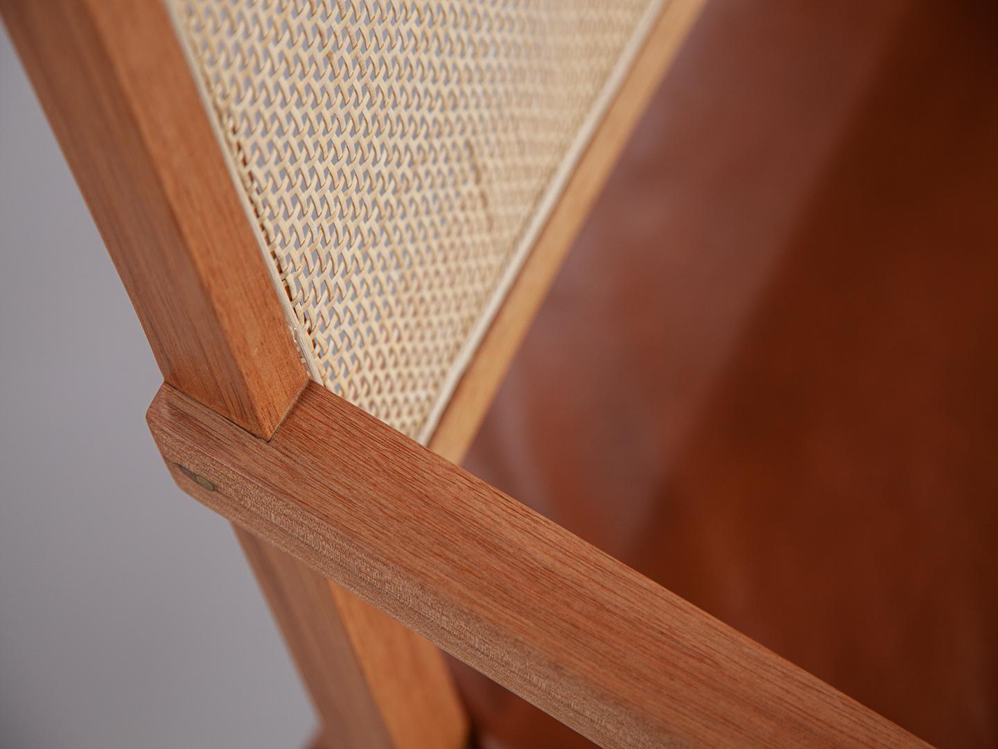 La poltrona Nº2. Prodotto in Solido Jequitibá Design/One di Amilcar Oliveira in vendita 3