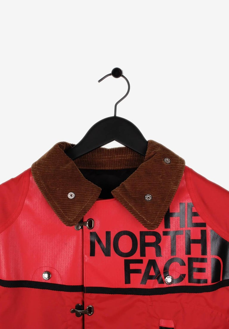 Item for sale is 100% genuine The North Face Junya Watanabe Parka
Color: Red
(An actual color may a bit vary due to individual computer screen interpretation)
Material: 100% nylon
Tag size: M (runs Large)
This jacket is great quality item. Rate 9 of