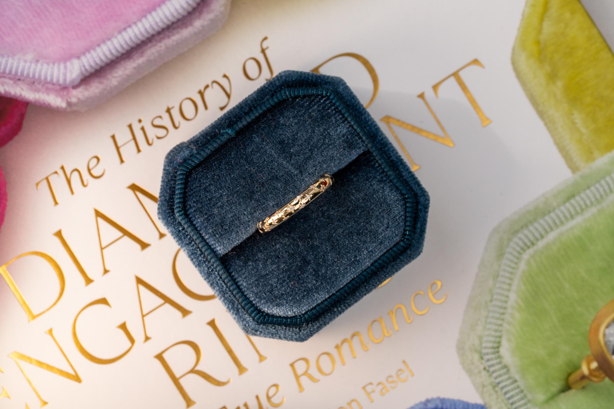 En vente :  L'alliance Nova avec diamant 5