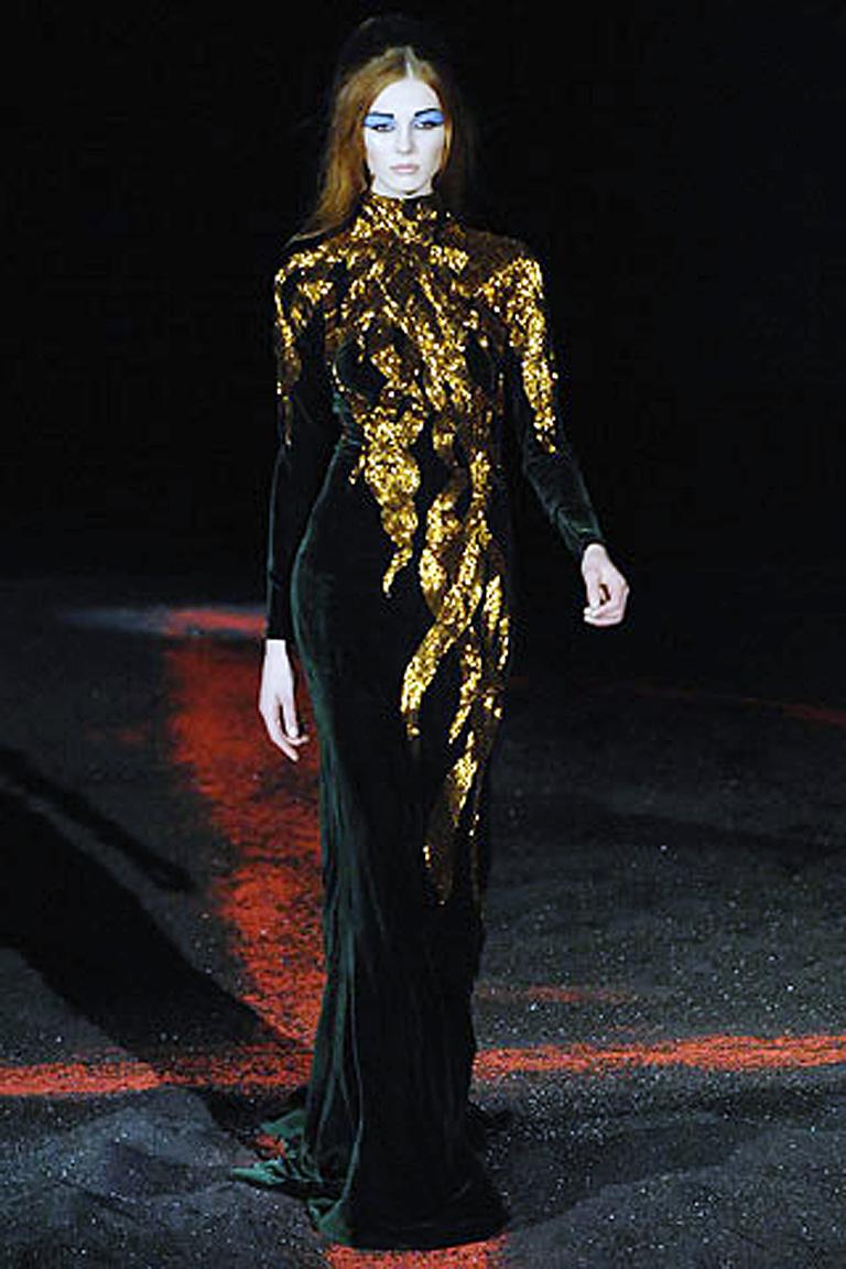 The NWT Alexander McQueen 2007 Velvet Beaded Flame Gown  Entrance Maker!  For Sale 3