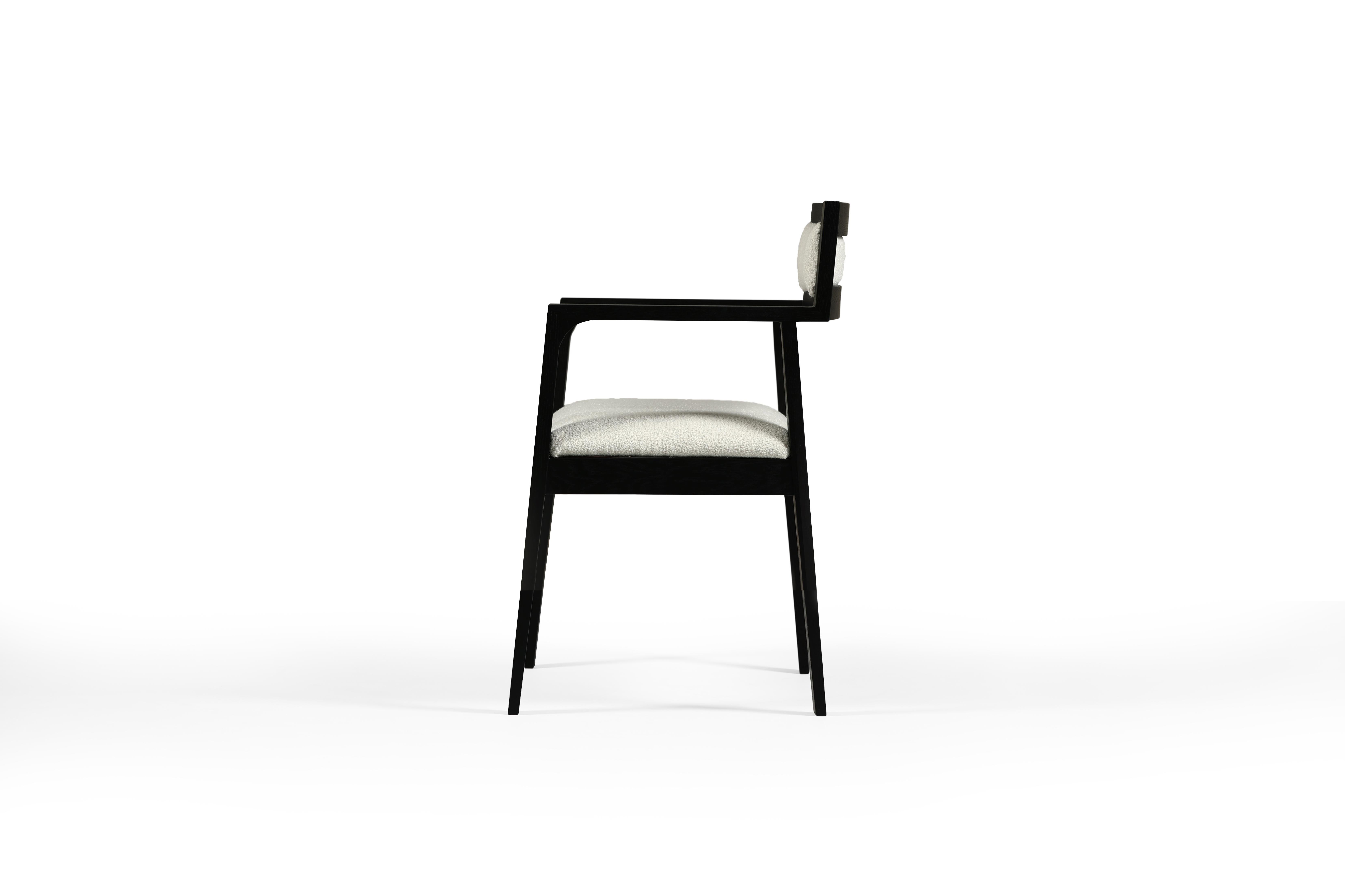 Contemporary Oak Saga Ivy Chair For Sale