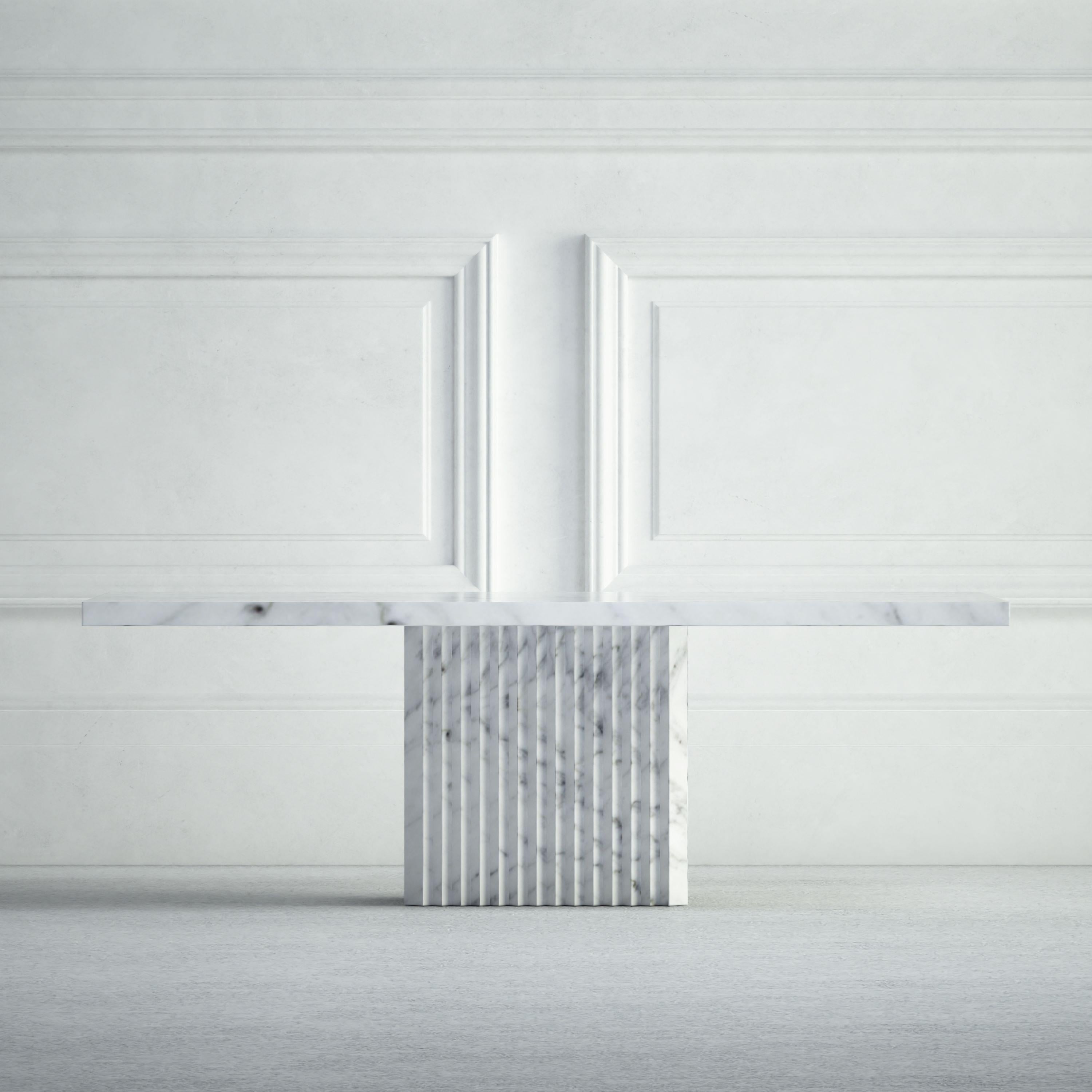 Américain The Odette : une table basse moderne en pierre avec un plateau carré et une base carrée en vente