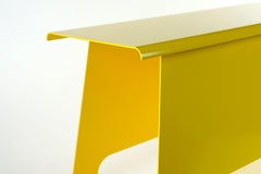 Mesa auxiliar de banco de diseño holandés contemporáneo Acero Interior Exterior/ Amarillo