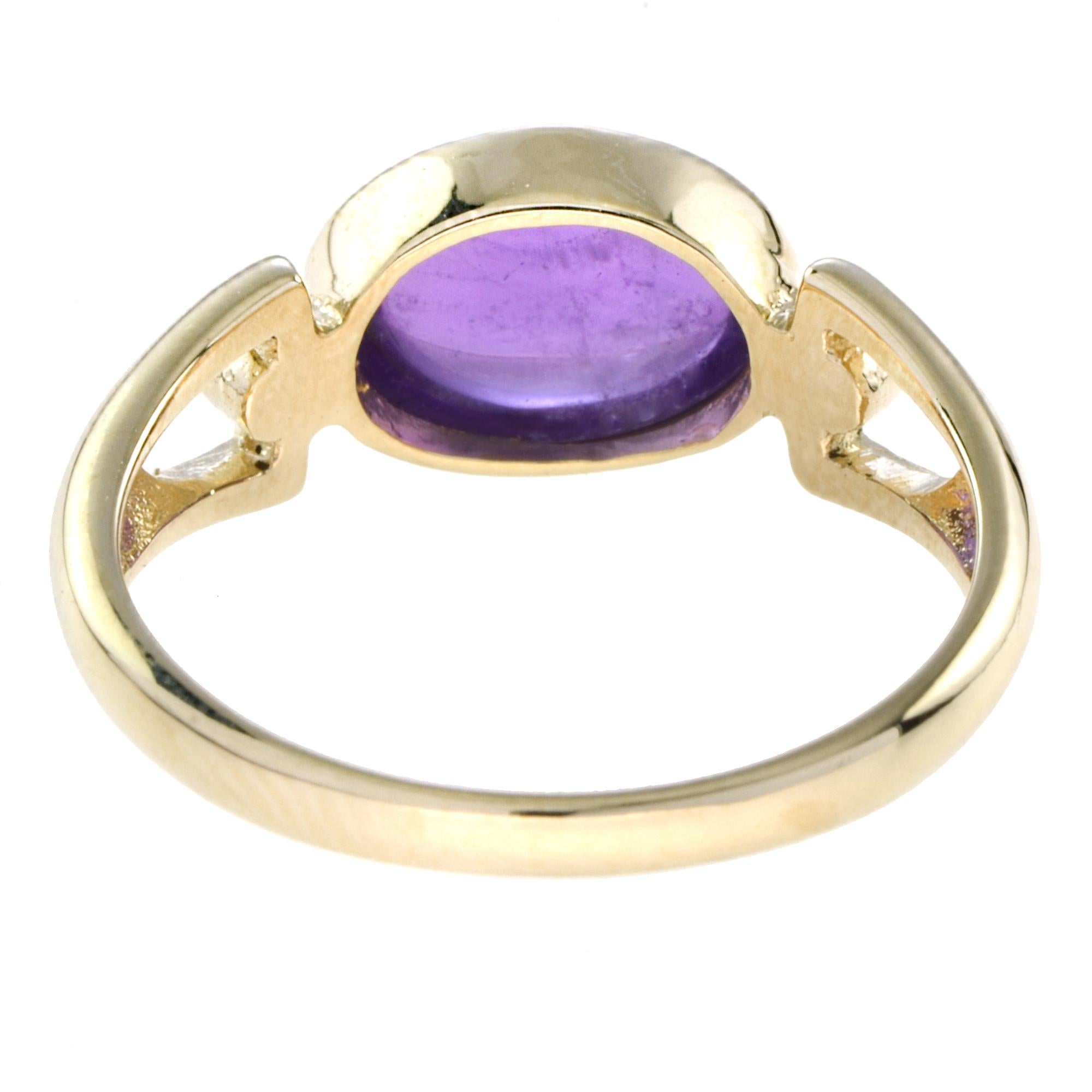 For Sale:  The One Classic Amethyst Cabochon Ring in 14K Yellow Gold 4