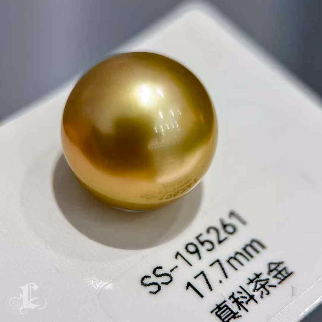 The One & Only - Perle d'or véritable de 17,7 mm certifiée PSL Neuf - En vente à New York, NY