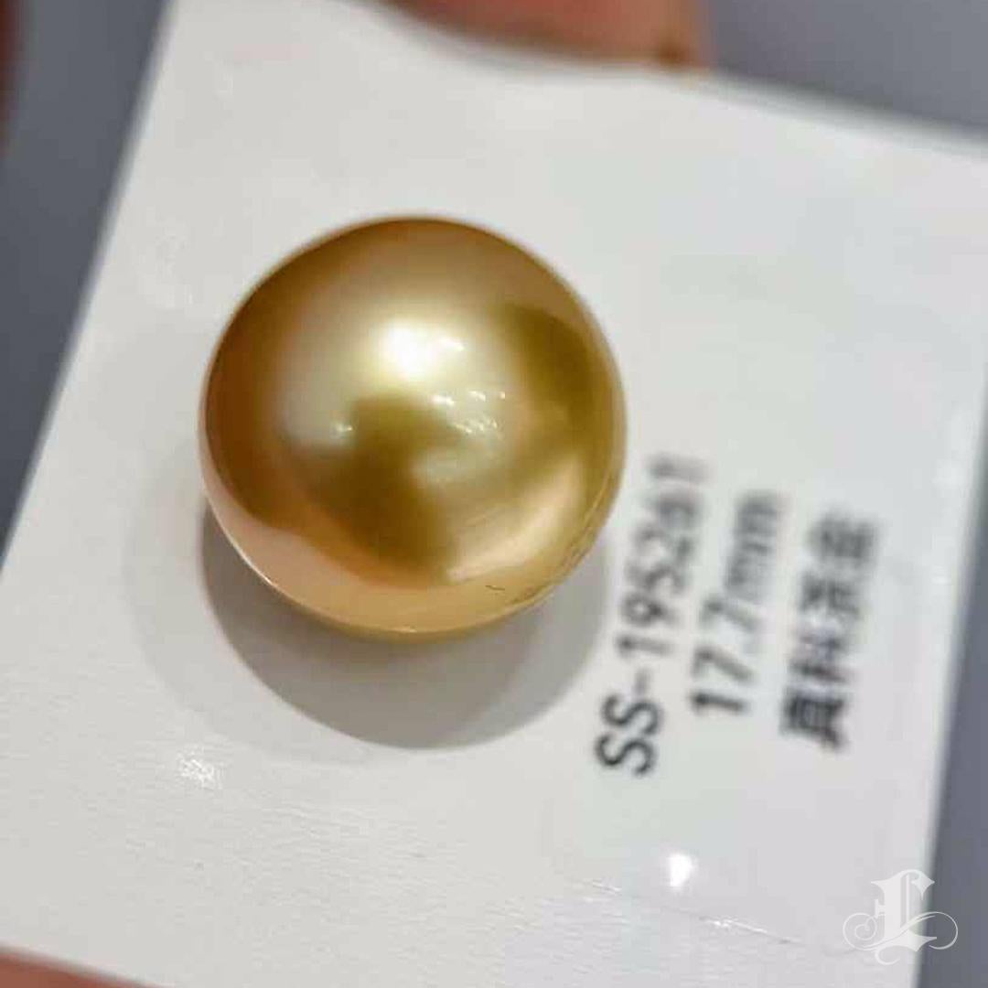 The One & Only - Perle d'or véritable de 17,7 mm certifiée PSL en vente 1