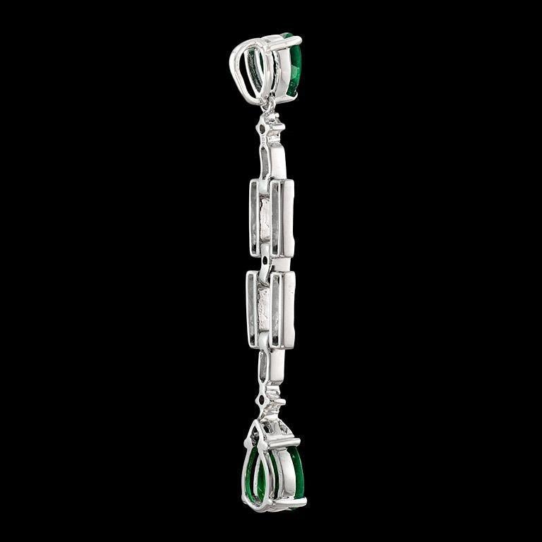 Pear Shape Colombian Emerald with Diamond and Onyx Art Deco Style Bar Pendant In New Condition For Sale In Bangkok, TH