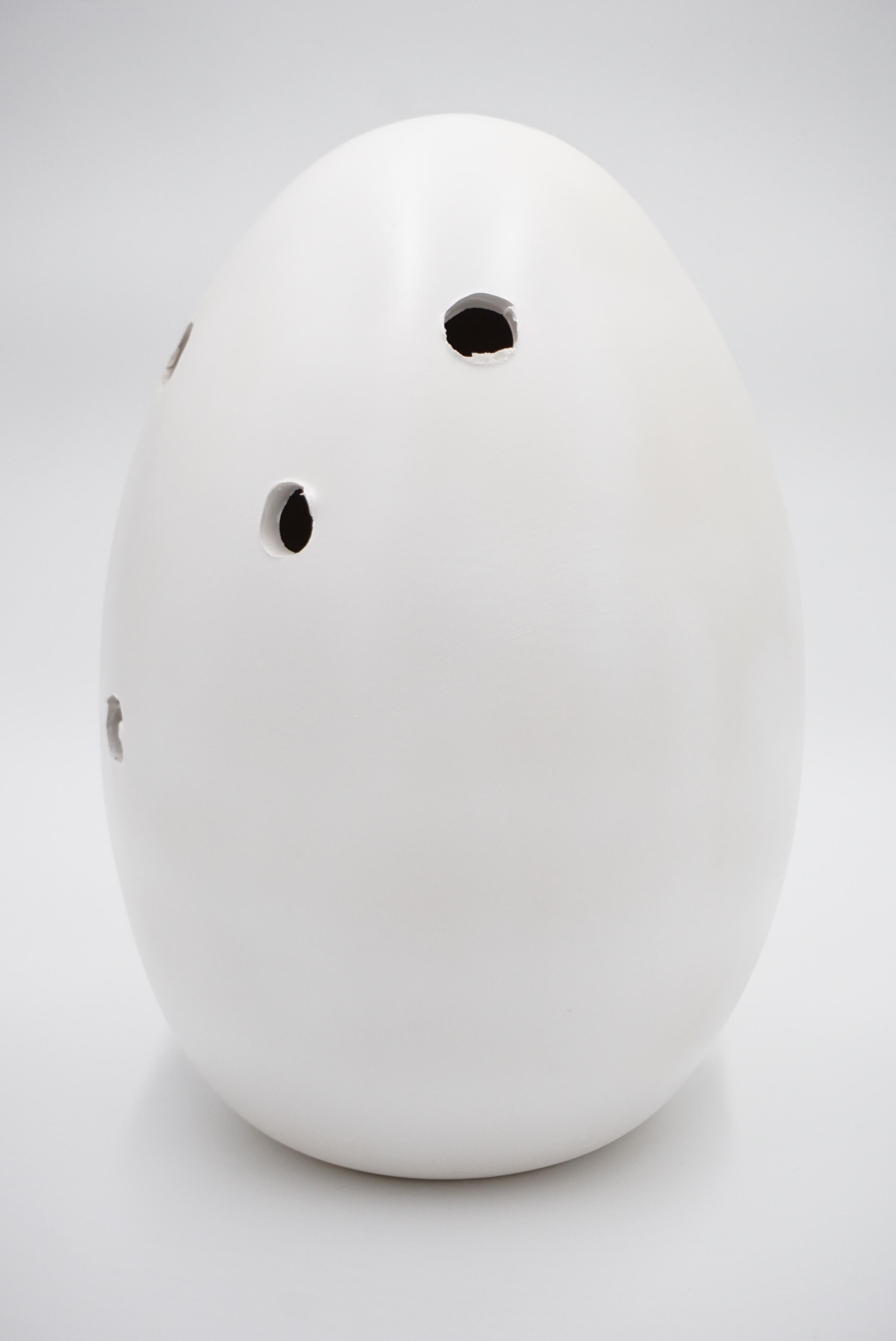 Origin of God Sculptural White Ceramic Table Lamp, Tribute to Lucio Fontana For Sale 1