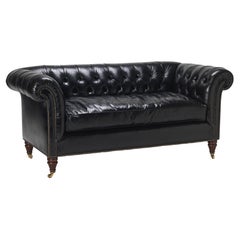 The Oswald Sofa