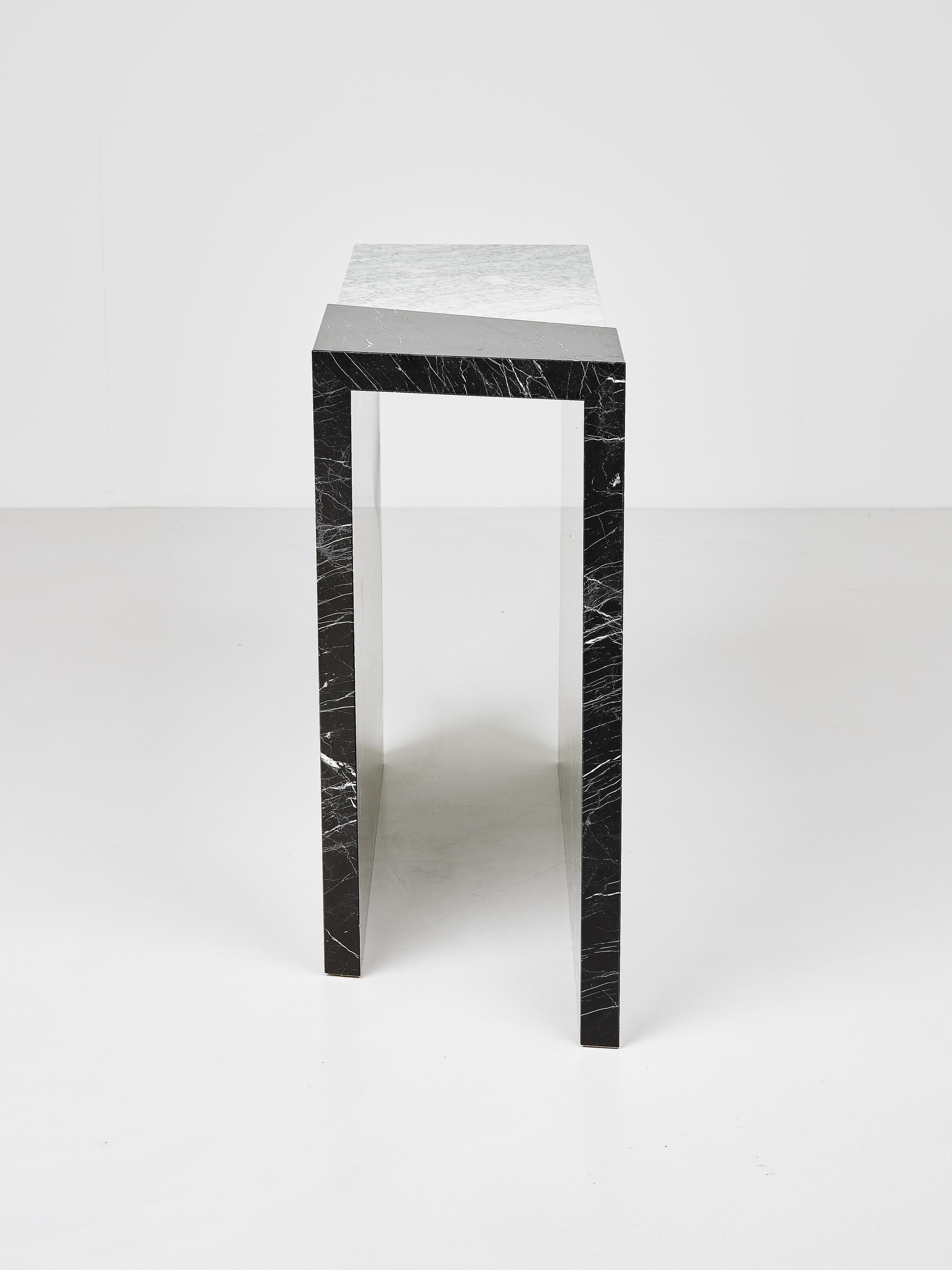 The Other Side Marble Console by Pierre Gonalons Paradisoterrestre Edition In New Condition For Sale In Ozzano Dell'emilia, IT