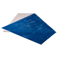 The Other Side Weißer und blauer Teppich 1 von Pierre Gonalons Paradisoterrestre 