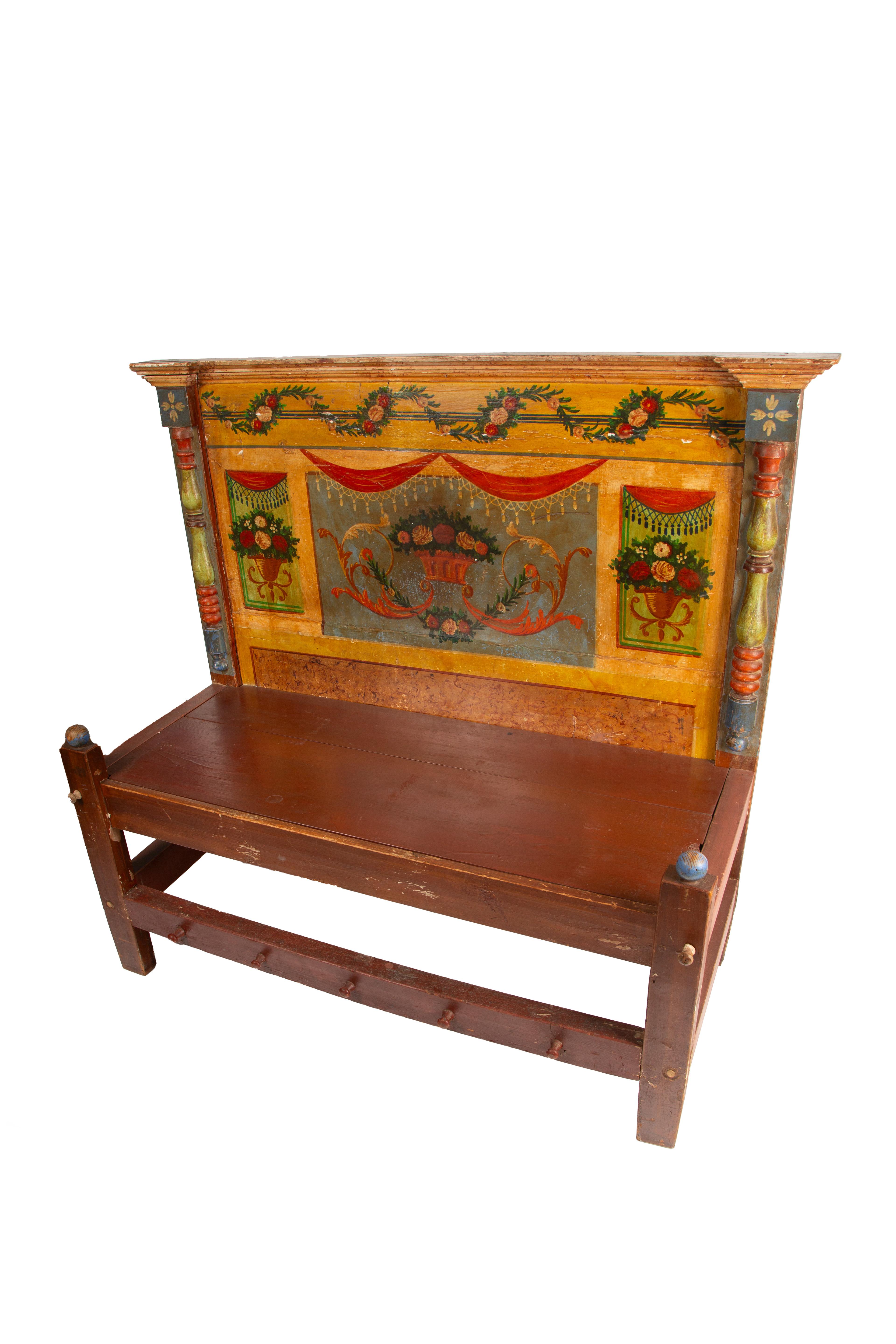 The Painted Garden: 19th-Century Venetian Storybook Bench In Excellent Condition For Sale In New York, NY
