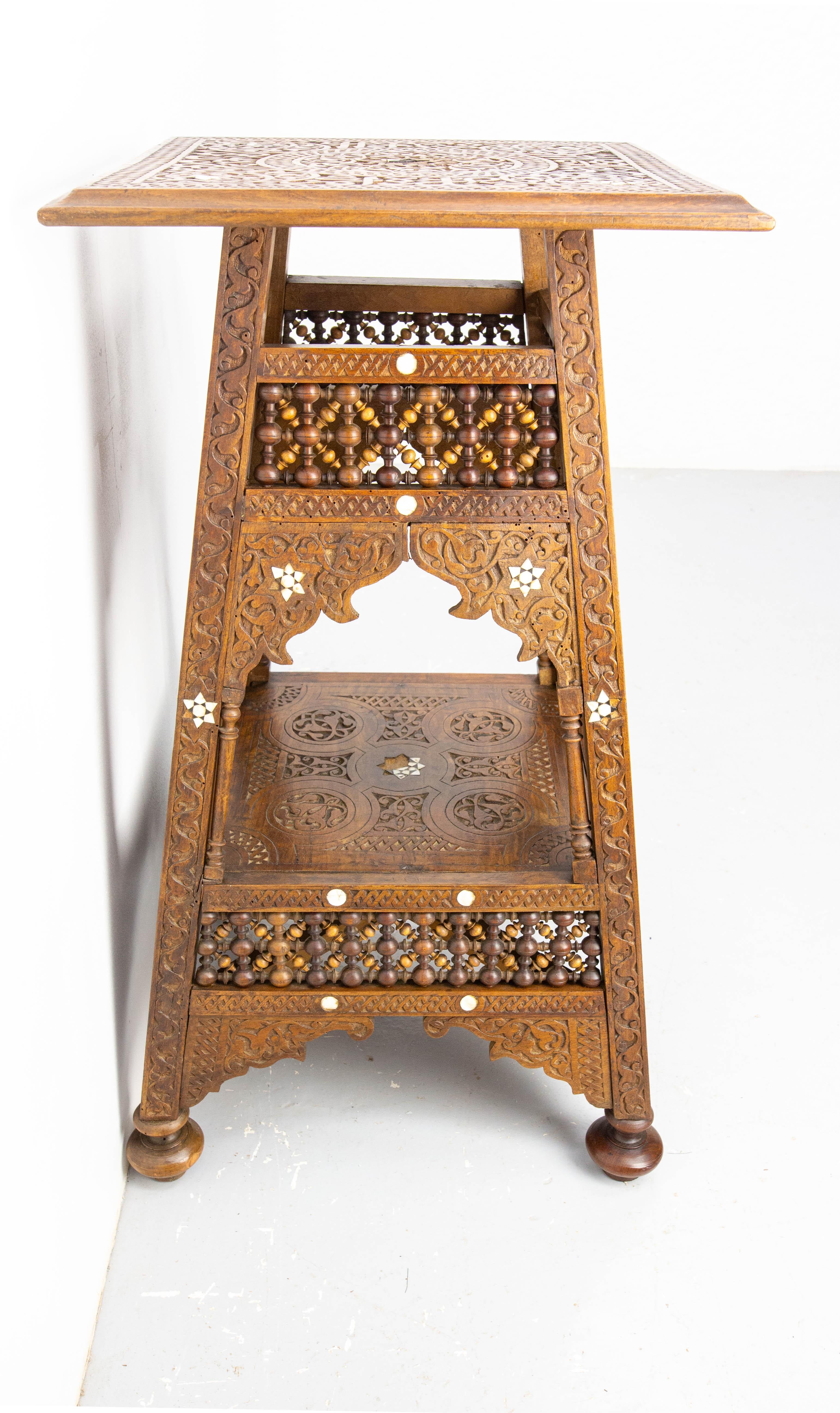 Syrian Hand-Carved & Inlaid Pedestal, early 20th century For Sale 2