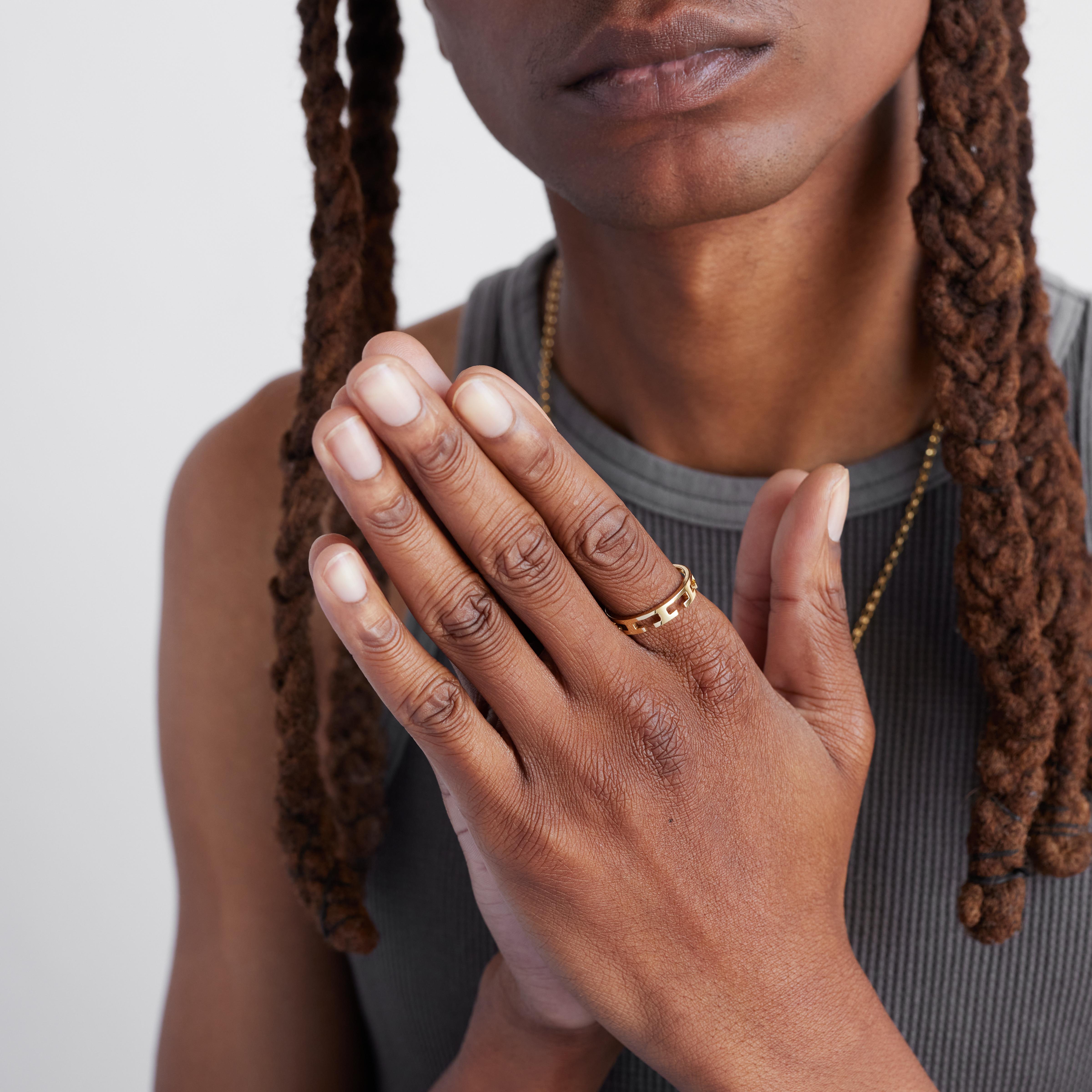 18k Solid Yellow Gold Laser Cut Ring 8