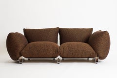 Il divano Pillow Sofa Double Seat - Divano imbottito modulare con struttura in alluminio