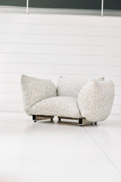 The Pillow Sofa, fauteuil rembourré avec cadre en aluminium