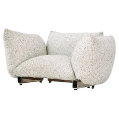 The Pillow Sofa Single Seat - Gepolstertes Sessel Sofa mit Aluminiumrahmen