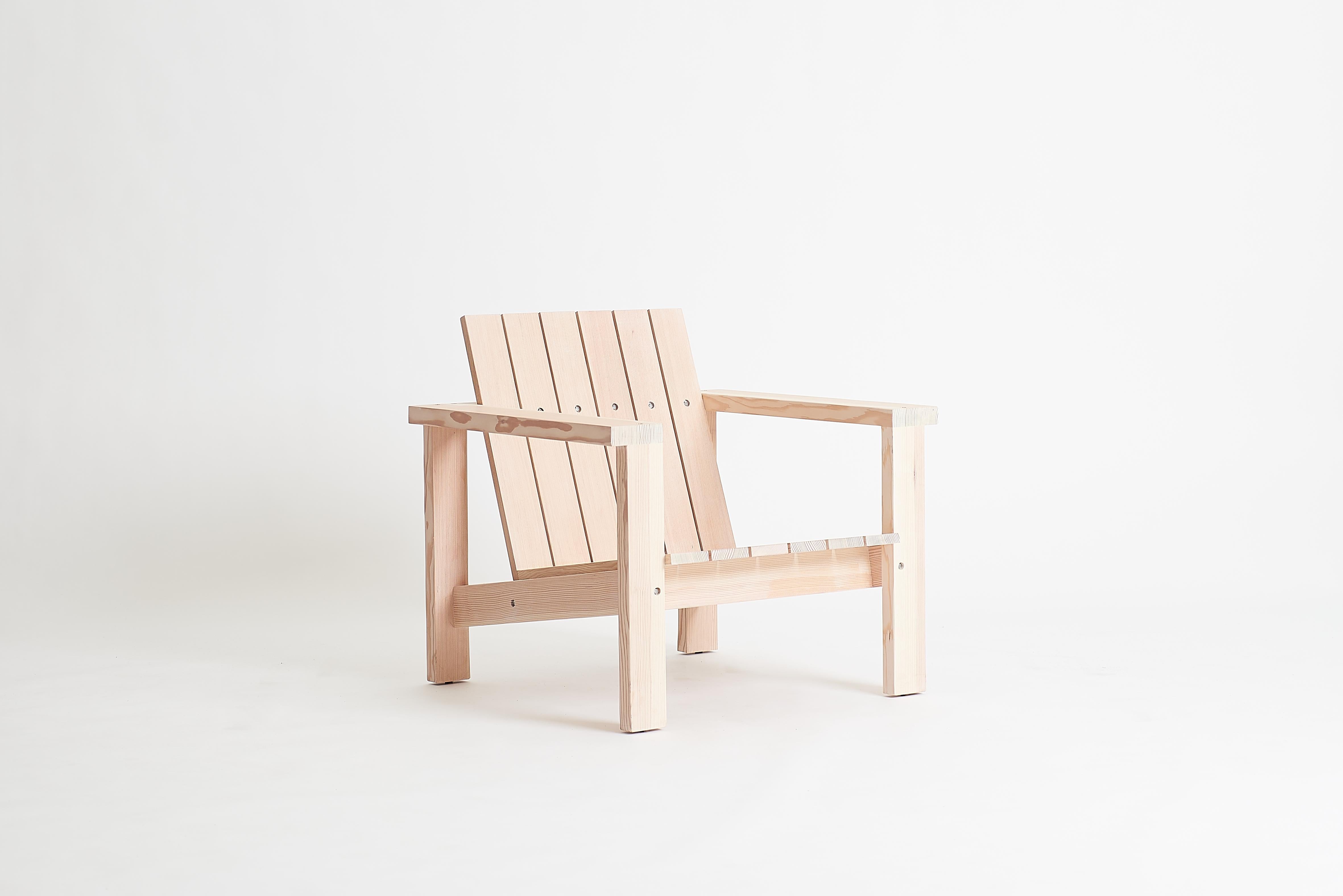 The Plank Lounge - Holz-Loungesessel mit gepolstertem Sitzkissen im Angebot 1