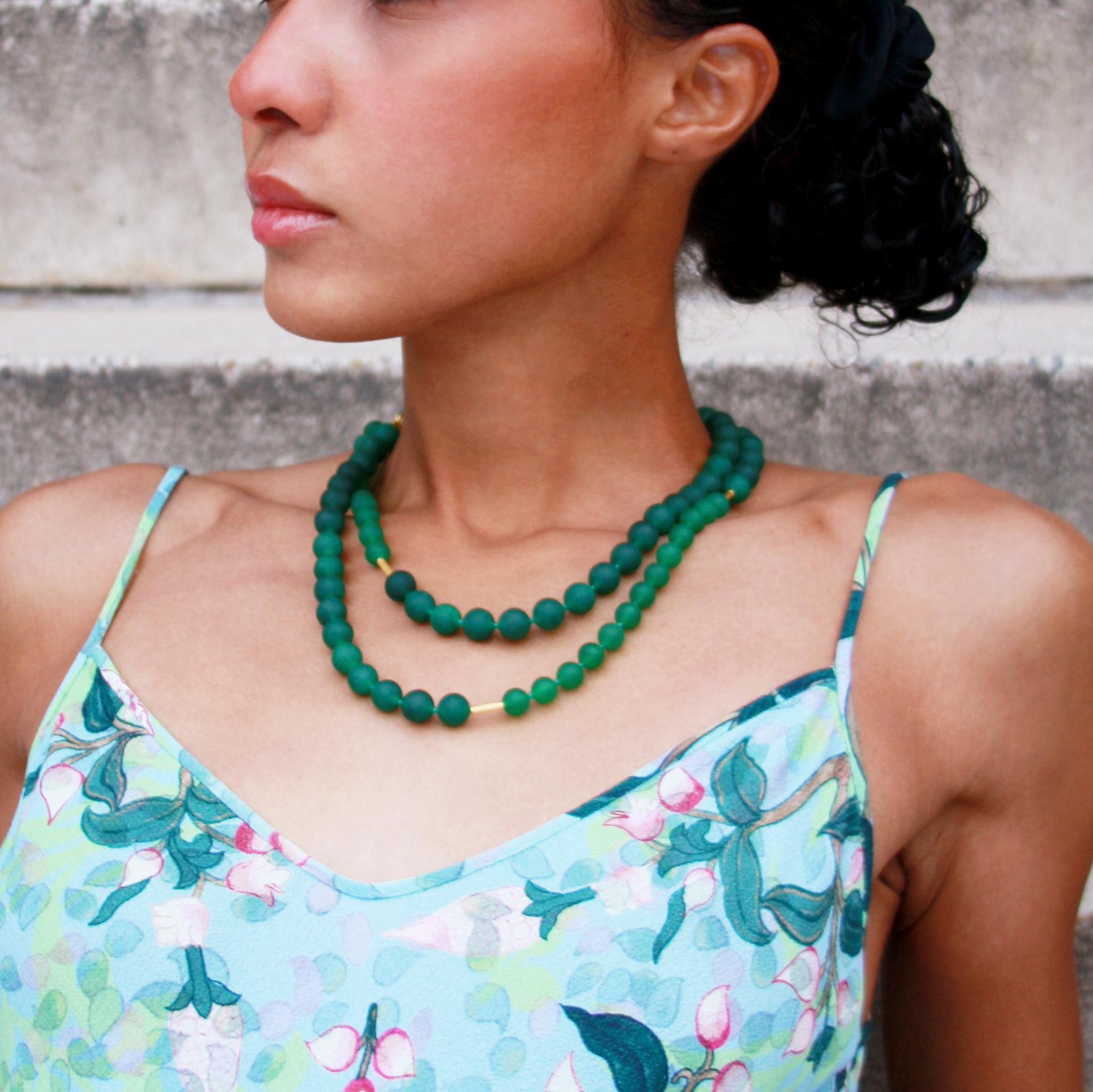 The Poet's Garden Green Chalcedony Beads and Gold Necklace - by Bombyx House For Sale 2