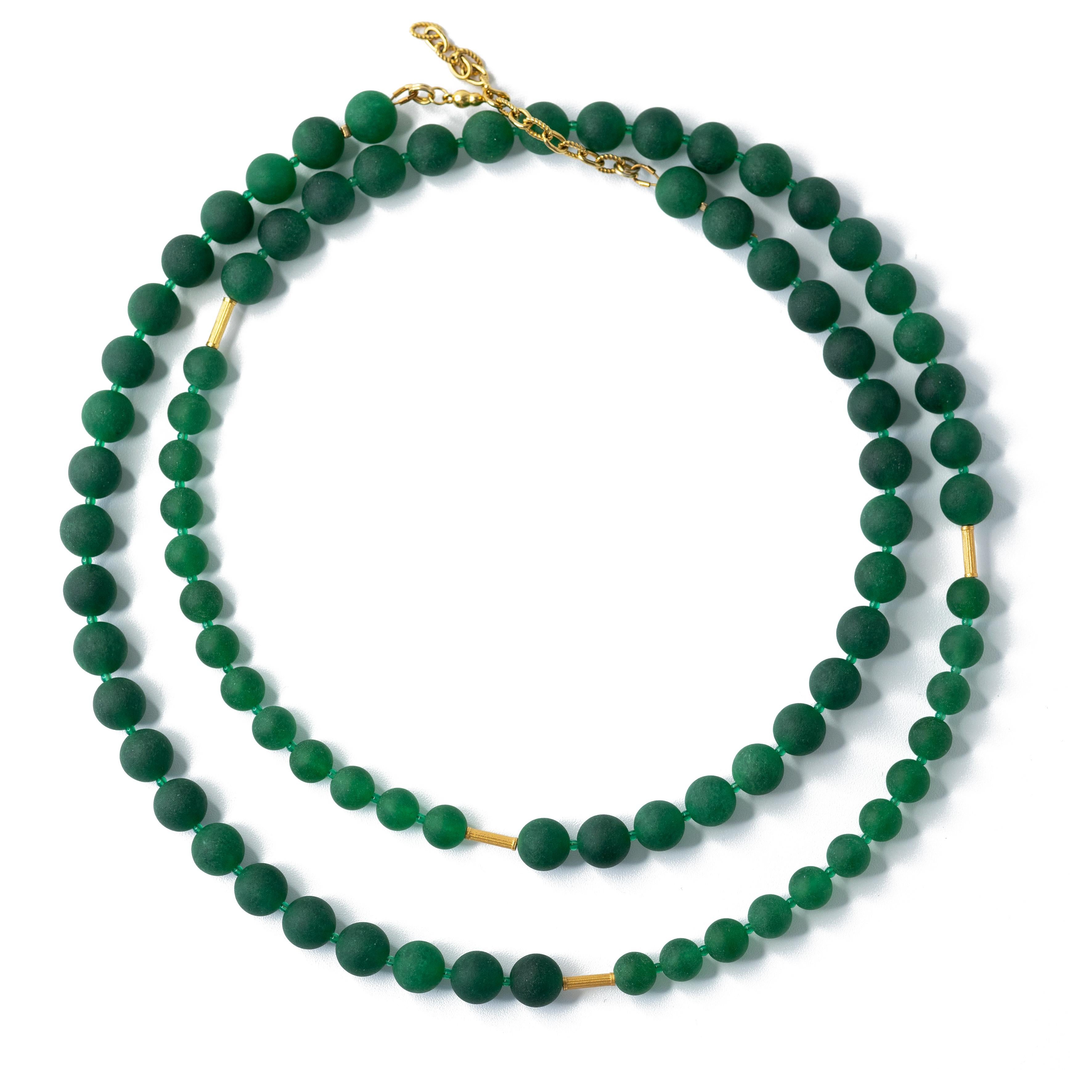 The Poet's Garden Green Chalcedony Beads and Gold Necklace - by Bombyx House For Sale 4