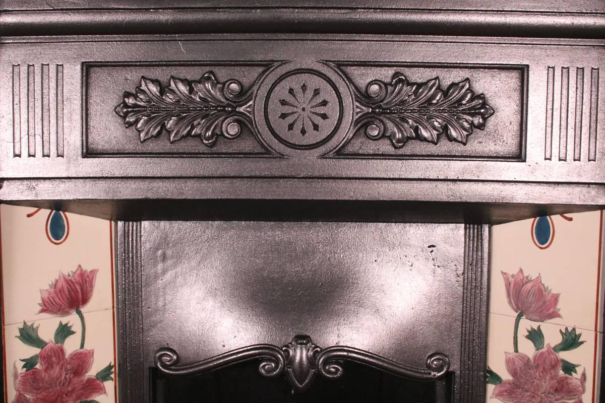 'The Prince' an Antique Late Victorian Cast Iron Combination Fireplace In Good Condition In Manchester, GB