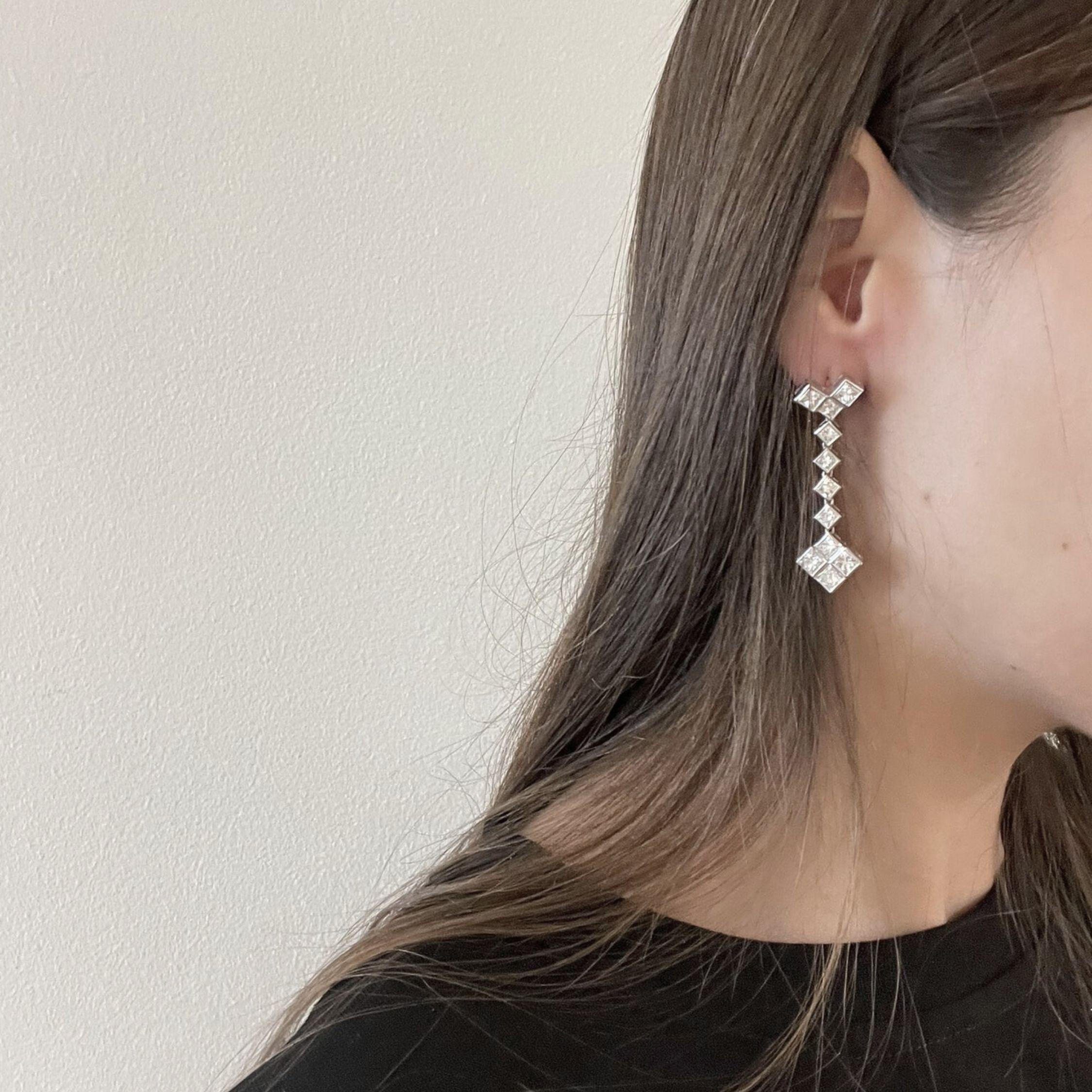 The Princesse Modernity Drop Earings (boucles d'oreilles en forme de goutte d'eau) en vente 1