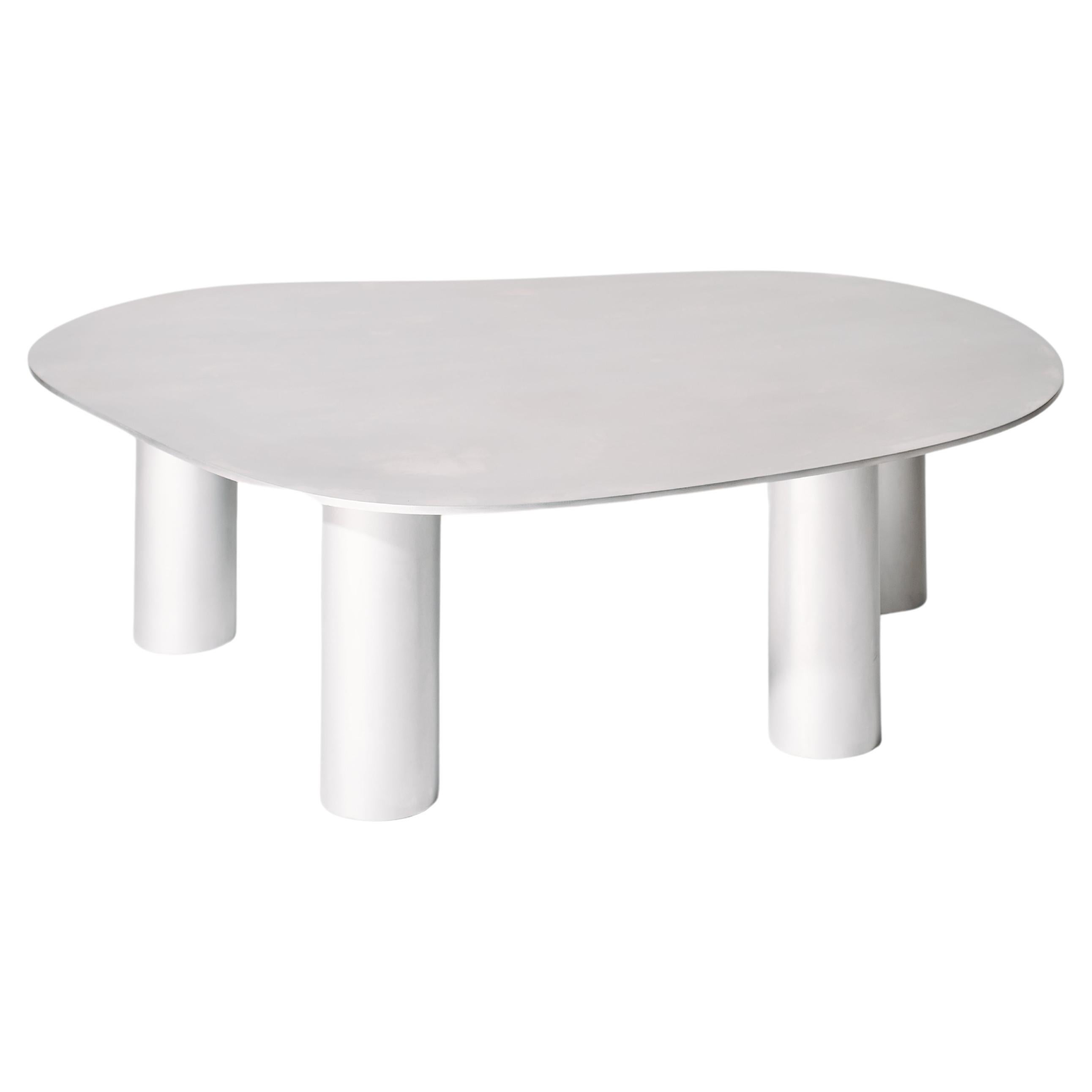 Colección Mesa Puddle - Mesa baja grande de aluminio con patas cilíndricas