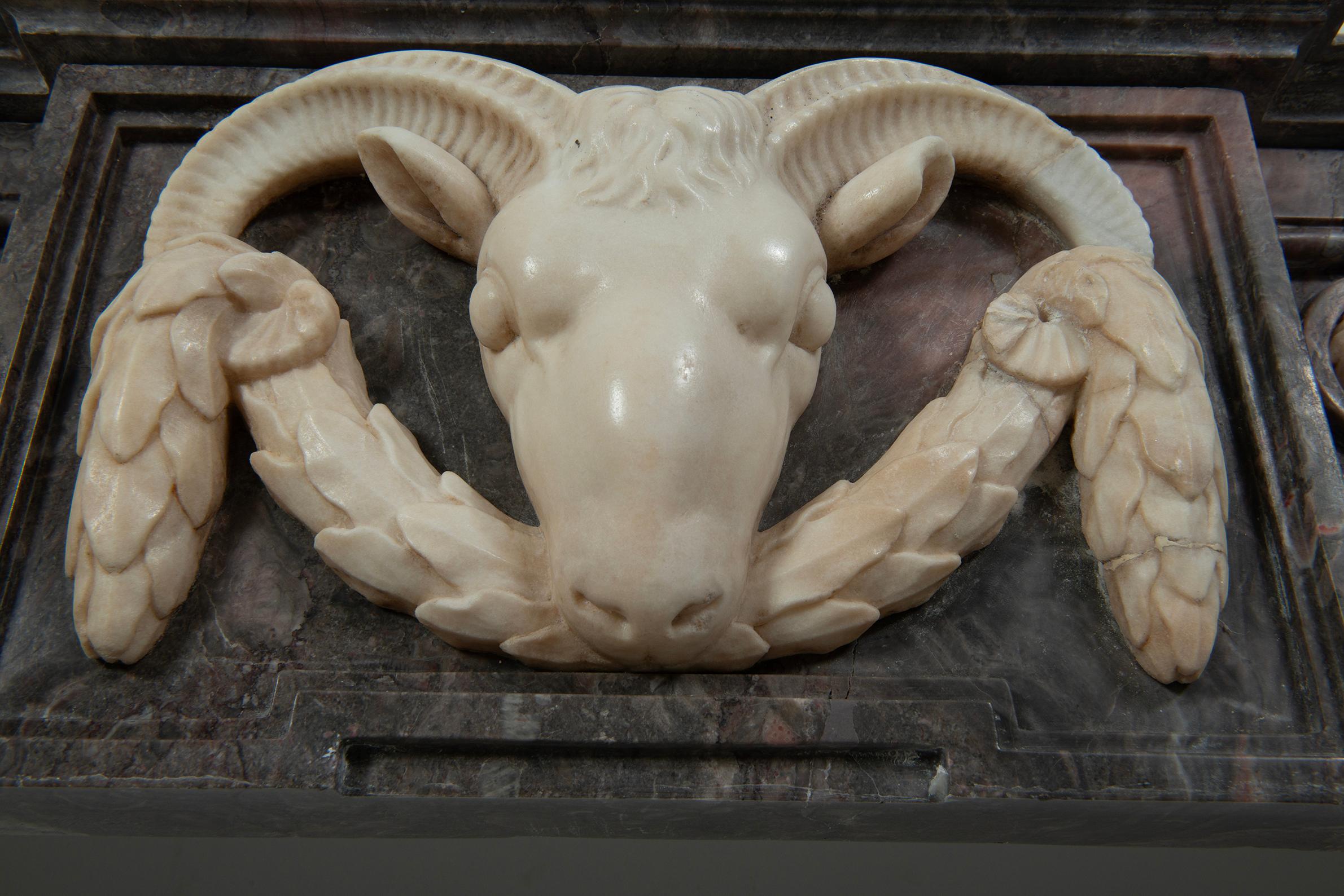 The Rams Head Fireplace (cheminée à tête de bélier) 6