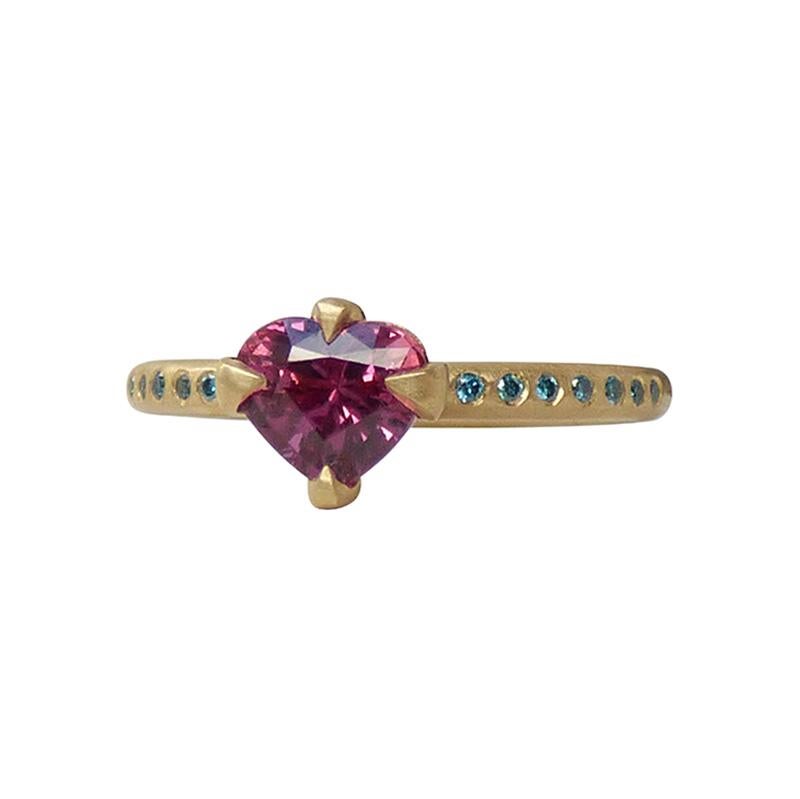 Contemporary The Rangani Ethical Ring 1.3 carat Pink Sapphire and 18ct Fairmined Gold For Sale