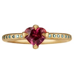 The Rangani Ethical Ring 1.3 carat Pink Sapphire and 18ct Fairmined Gold