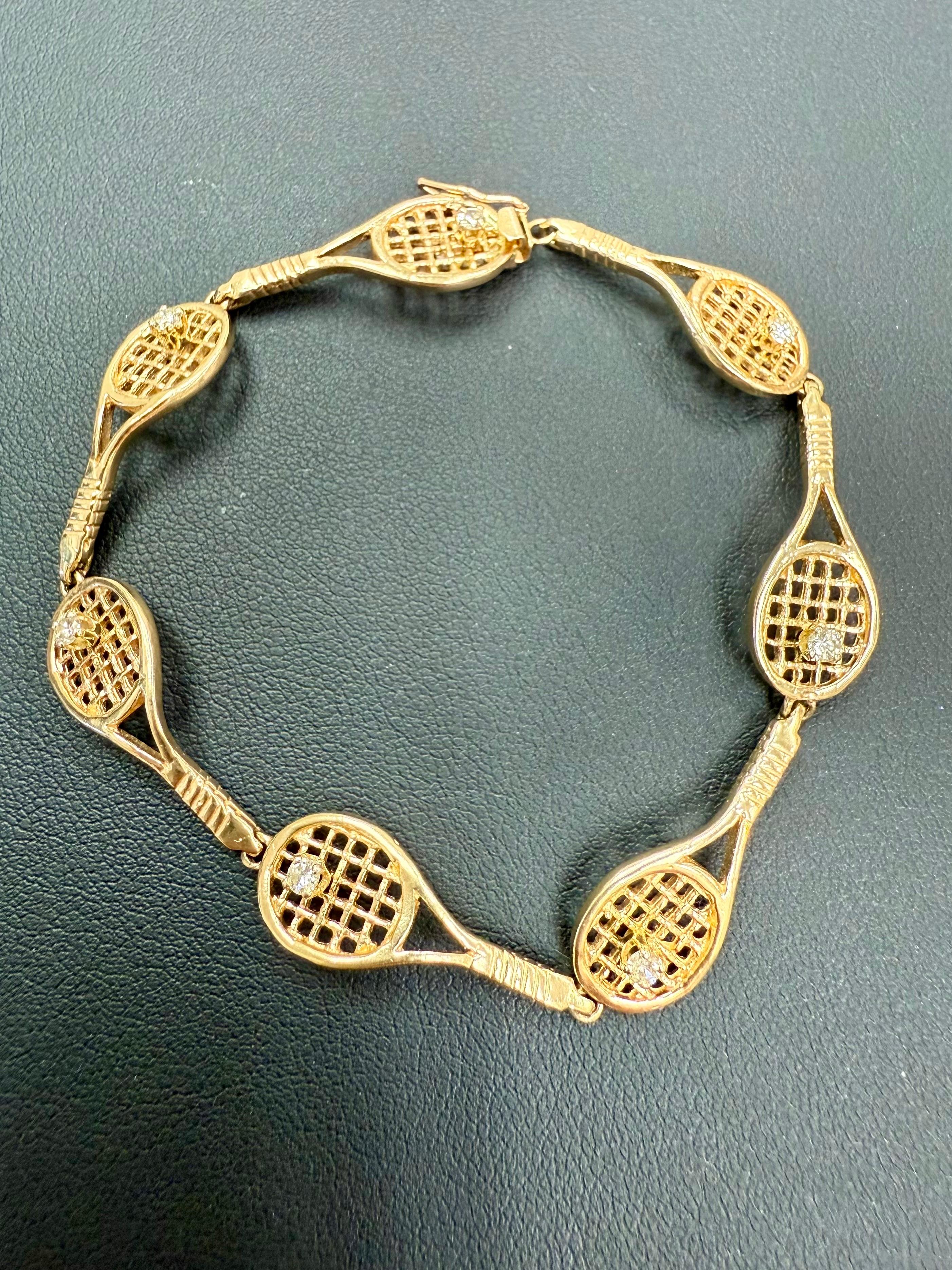 Taille ronde Le véritable bracelet tennis avec diamants Confortable. Or jaune massif. en vente