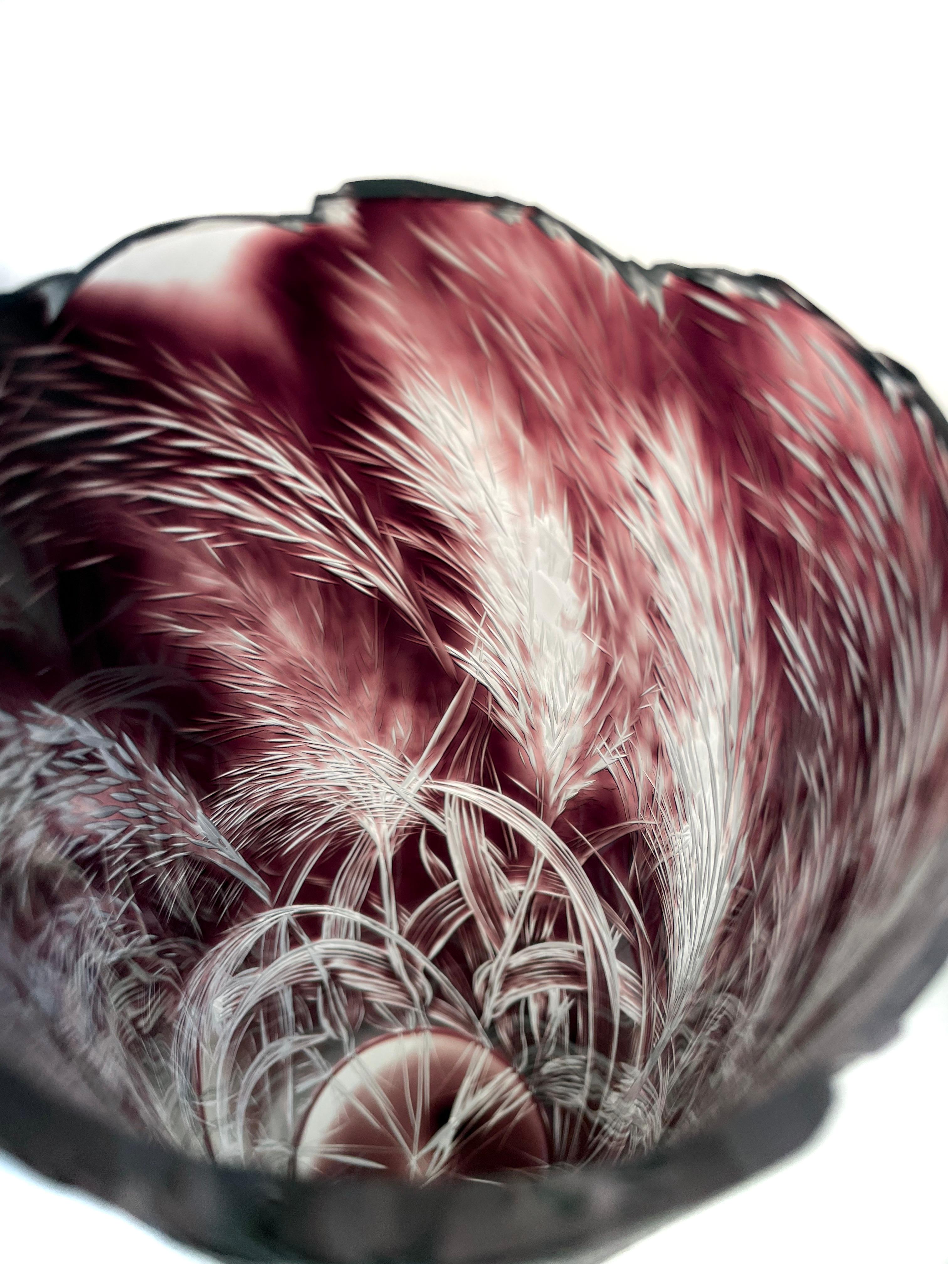 „The Reeds“, geschichtetes mundgeblasenes Glas, handgraviertes organisches Motiv (21. Jahrhundert und zeitgenössisch) im Angebot