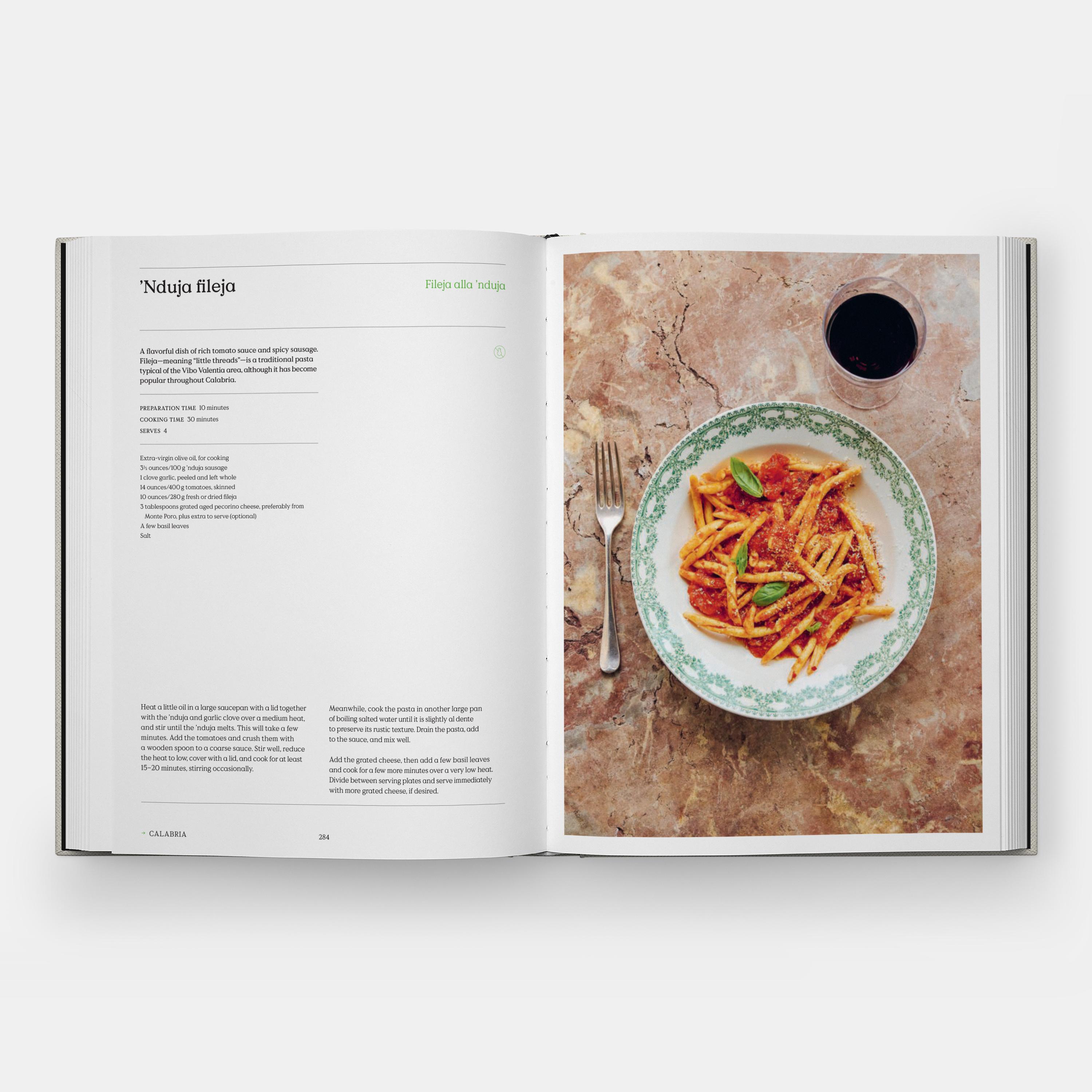 Il libro di cucina regionale italiana Ricette da Il Cucchiaio d'Argento In condizioni Nuovo in vendita a New York, NY