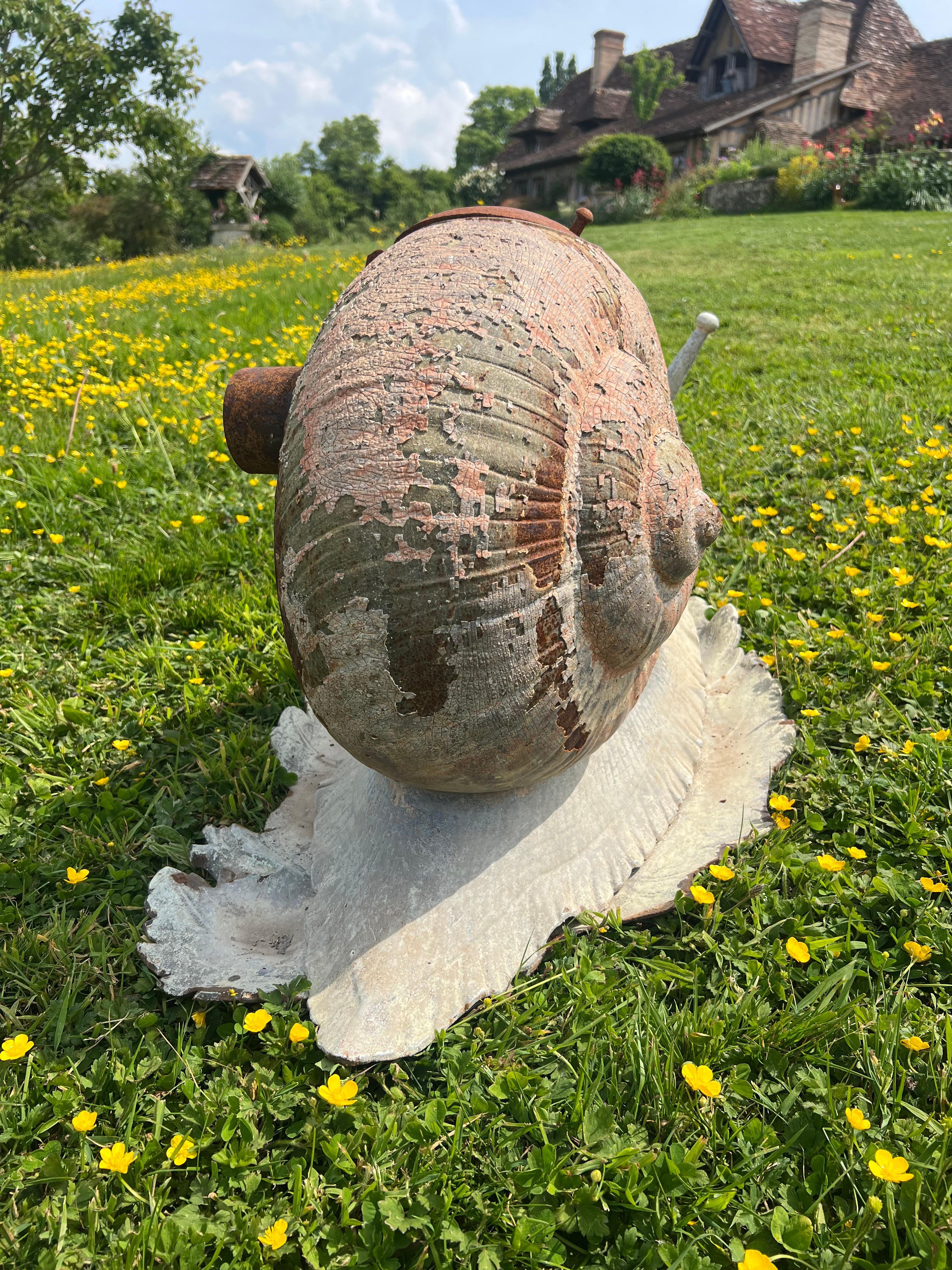 “The Reims Snail” by Alfred Lefebvre (1845–1916), a enameled cast iron stove In Good Condition For Sale In PARIS, FR
