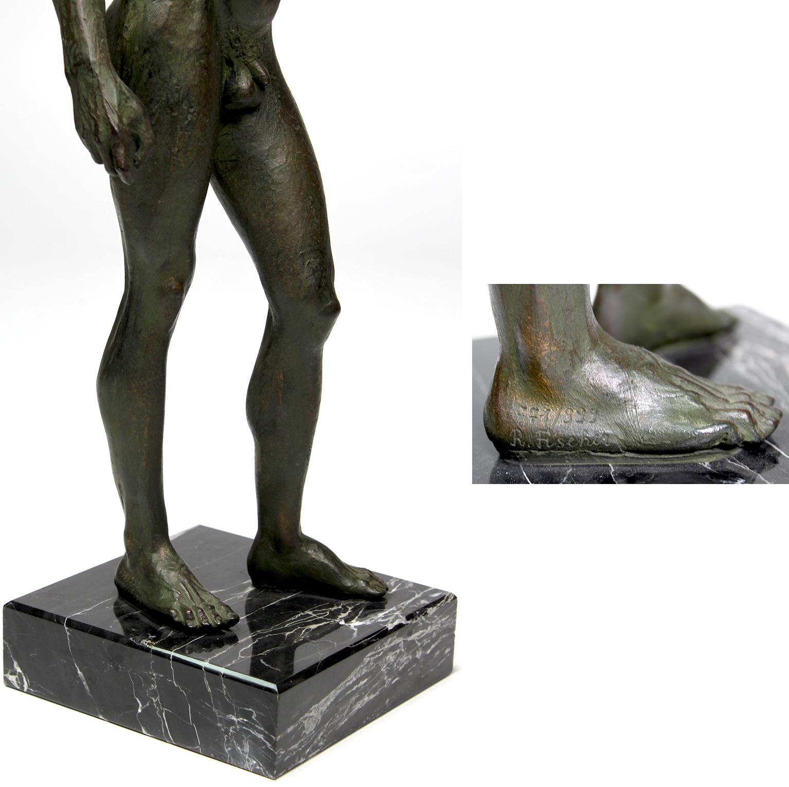The Riace Warriors, une paire de figurines en cuivre moulé à froid et en résine Replica  en vente 9