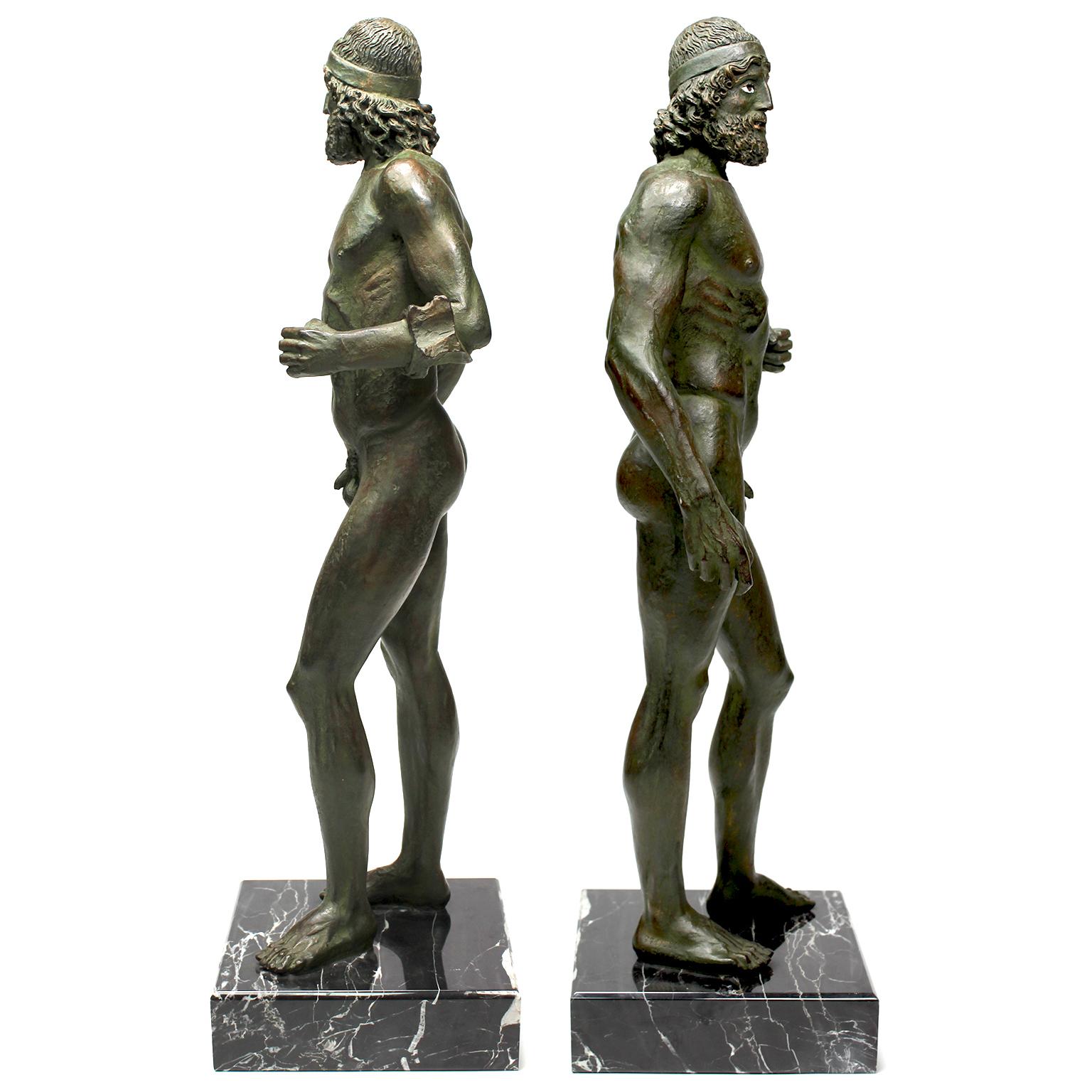 The Riace Warriors, une paire de figurines en cuivre moulé à froid et en résine Replica  Bon état - En vente à Los Angeles, CA